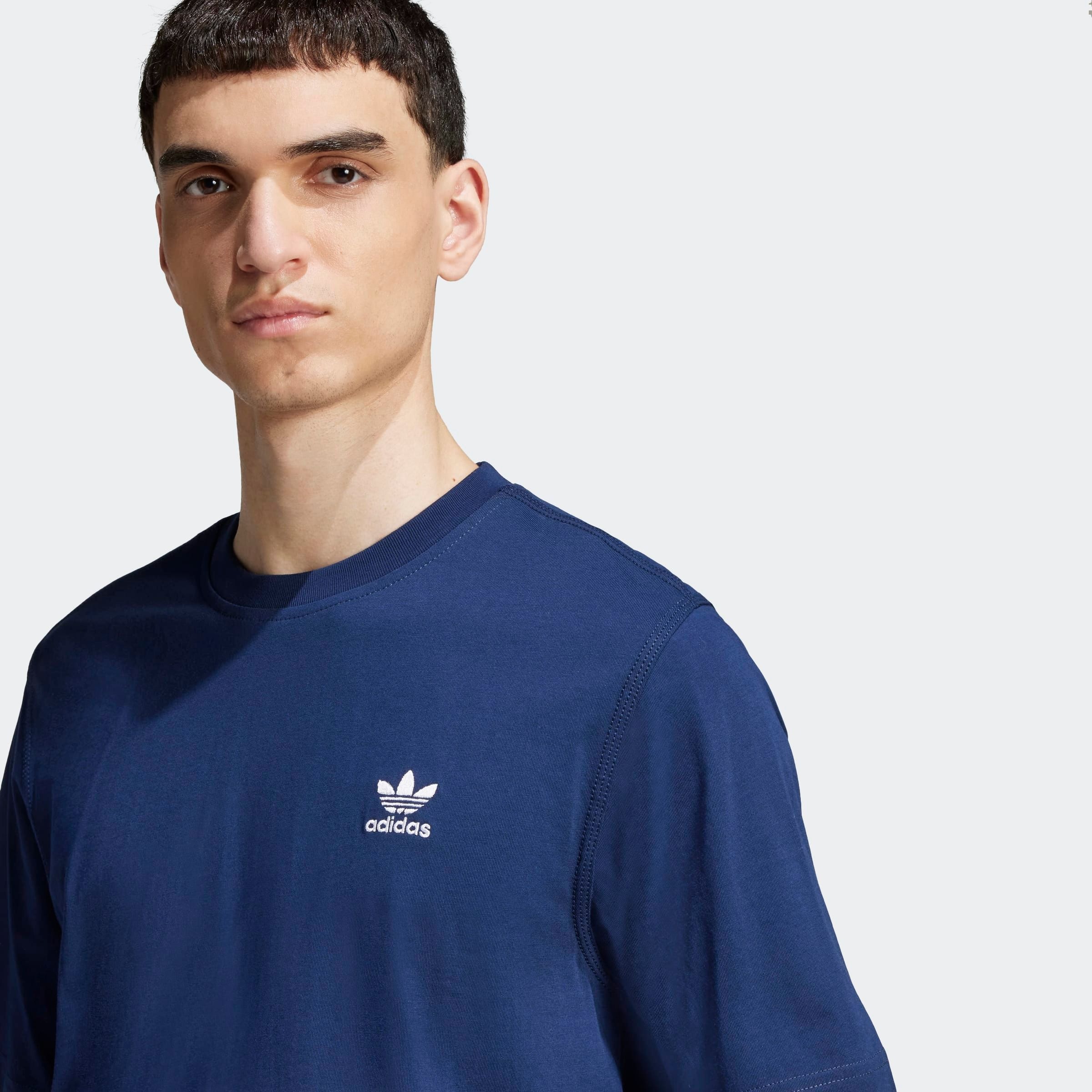 adidas Originals »TREFOIL ESS TEE« sportlicher Stil, Kurzarm, mit Rundhalsausschnitt
