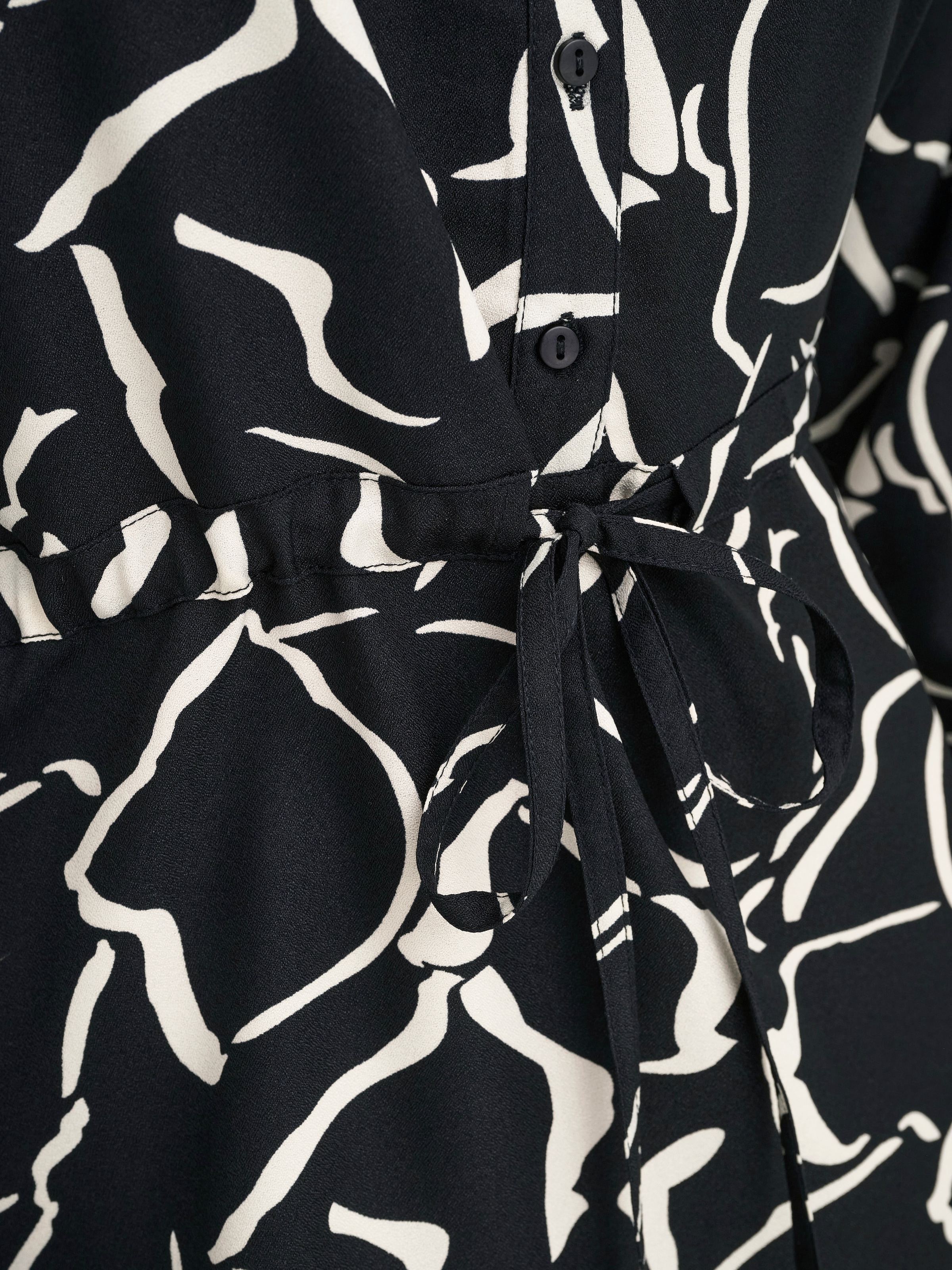 ONLY Druckkleid »ONLCORY L/S V-NECK TUNIC«, Sommerkleid