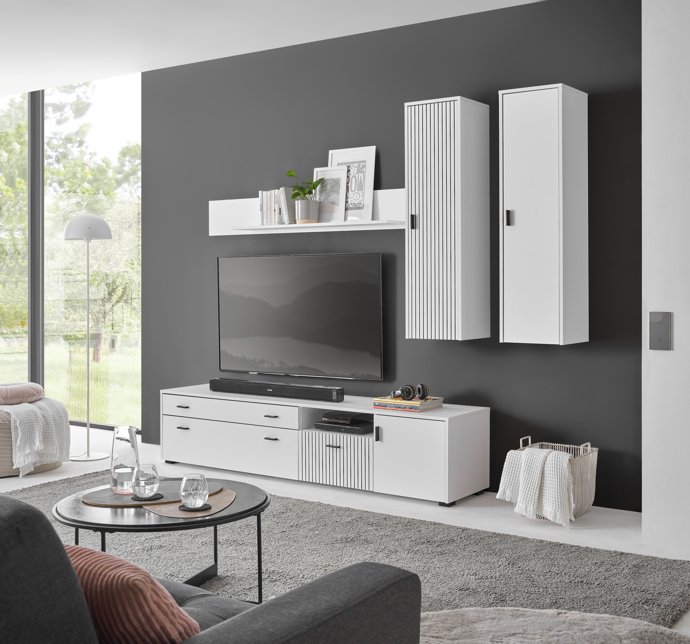 INOSIGN Mehrzweckschrank »Hudson«, in moderner Trendfarbe, Griffe aus Metall (Schwarz), Höhe 120 cm