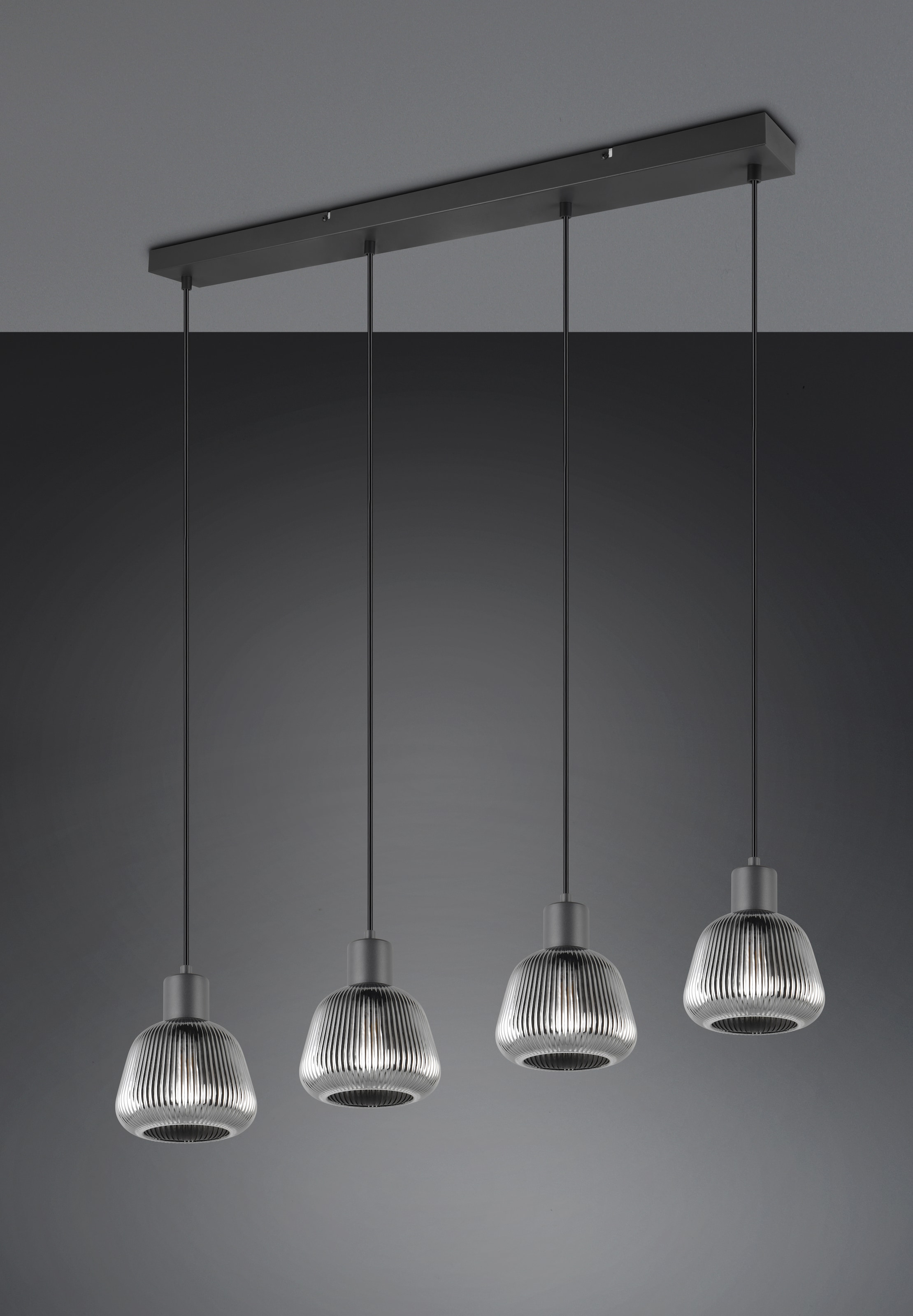 TRIO Leuchten Pendelleuchte »TARIFA, 4-flammige Hängeleuchte exkl 4xE27 max 25W, Glas Hängelampe« E27 1 Stk. warmweiß - kaltweiß höhenverstellbar max 150cm Glas in Riffeloptik und leicht verspiegelt