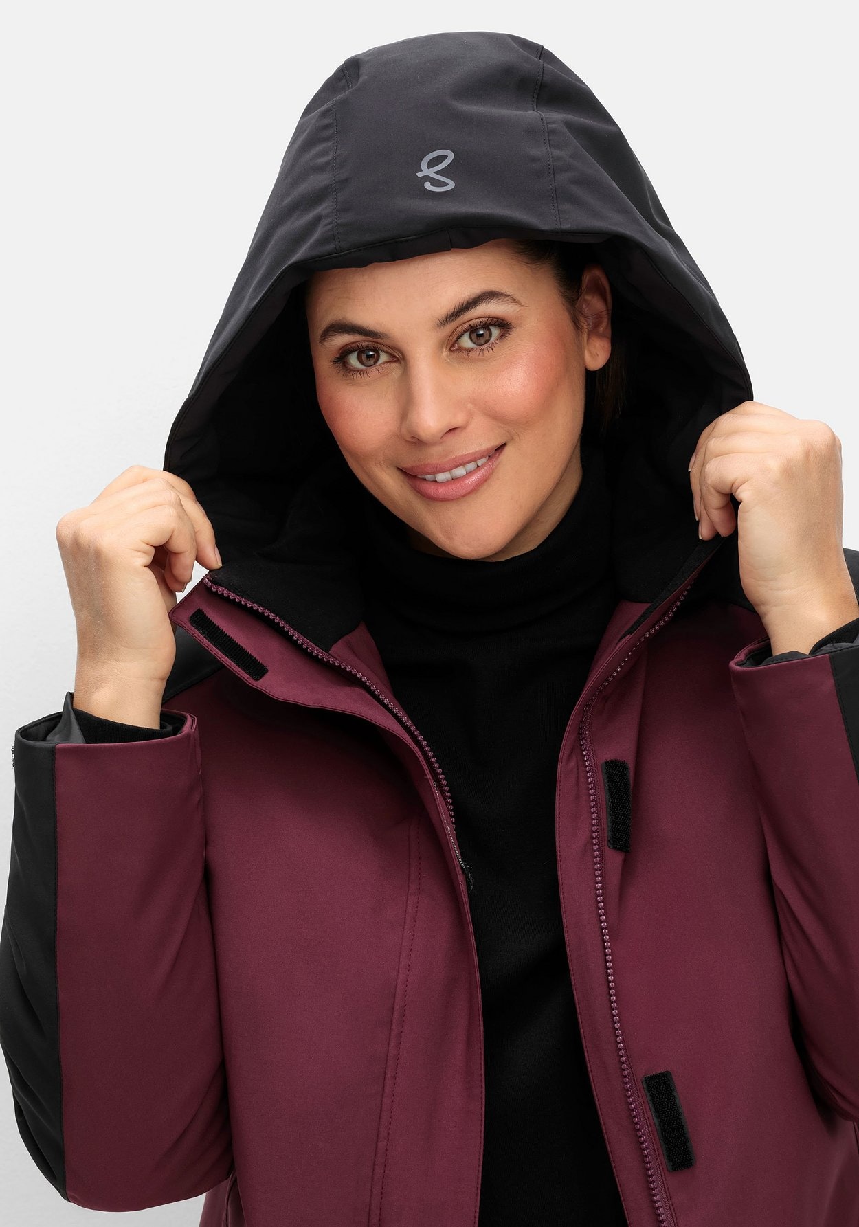 Sheego Outdoorjacke »Funktionsjacke atmungsaktiv, wasser- und winddicht«
