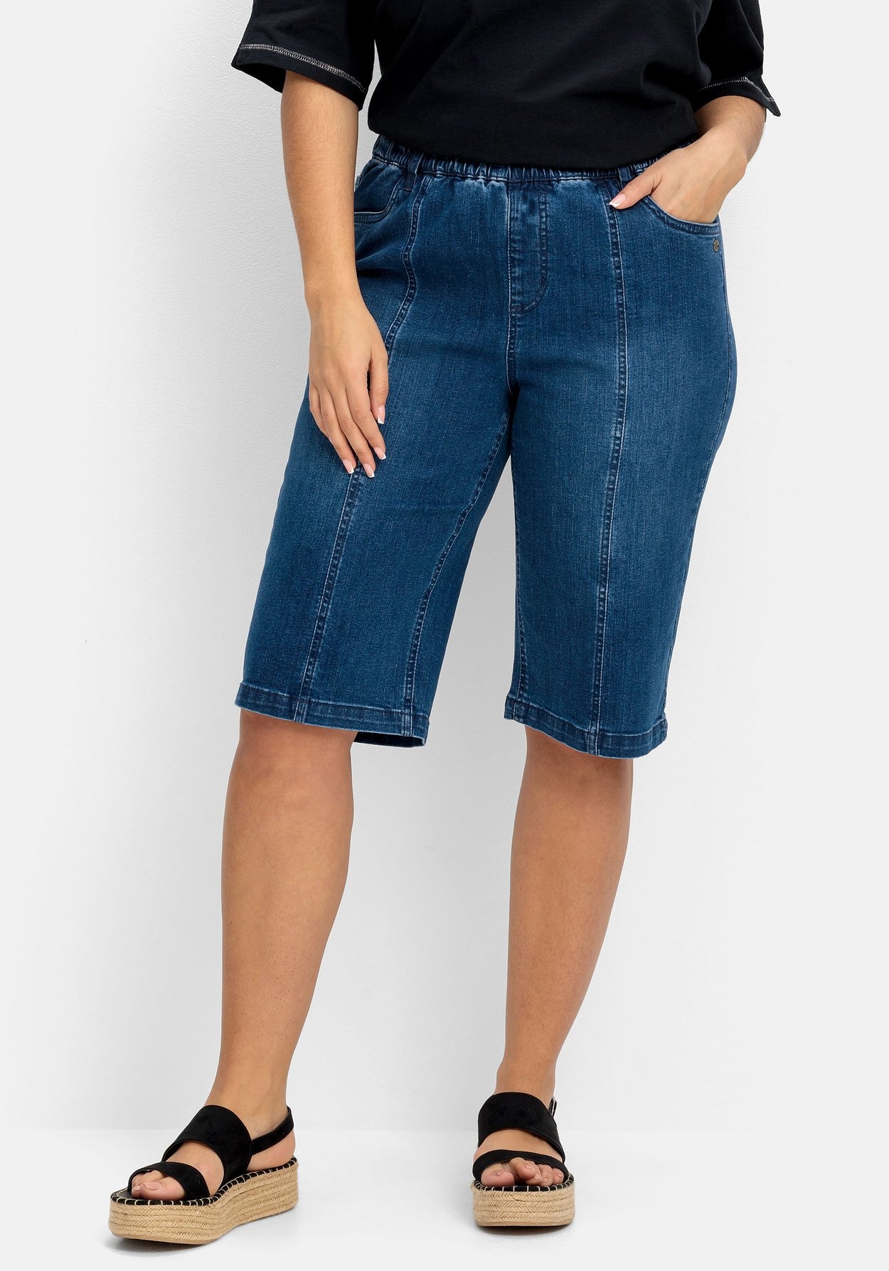 Sheego Bermudas »Jeans-Bermudas mit Gummibund und Teilungsnähten«