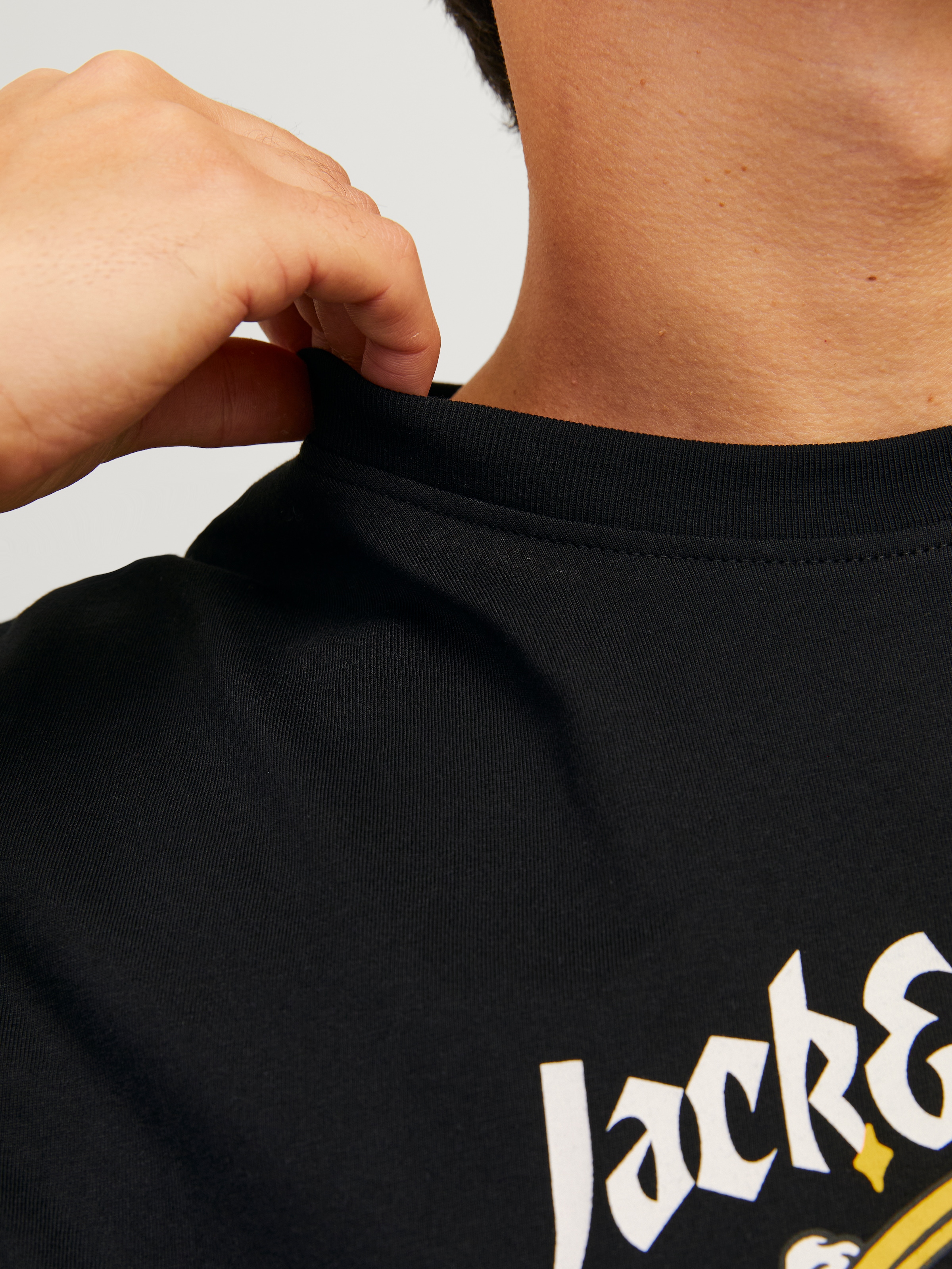 Jack & Jones Rundhalsshirt »JORSEVEN SKULL TEE SS CREW NECK SN«