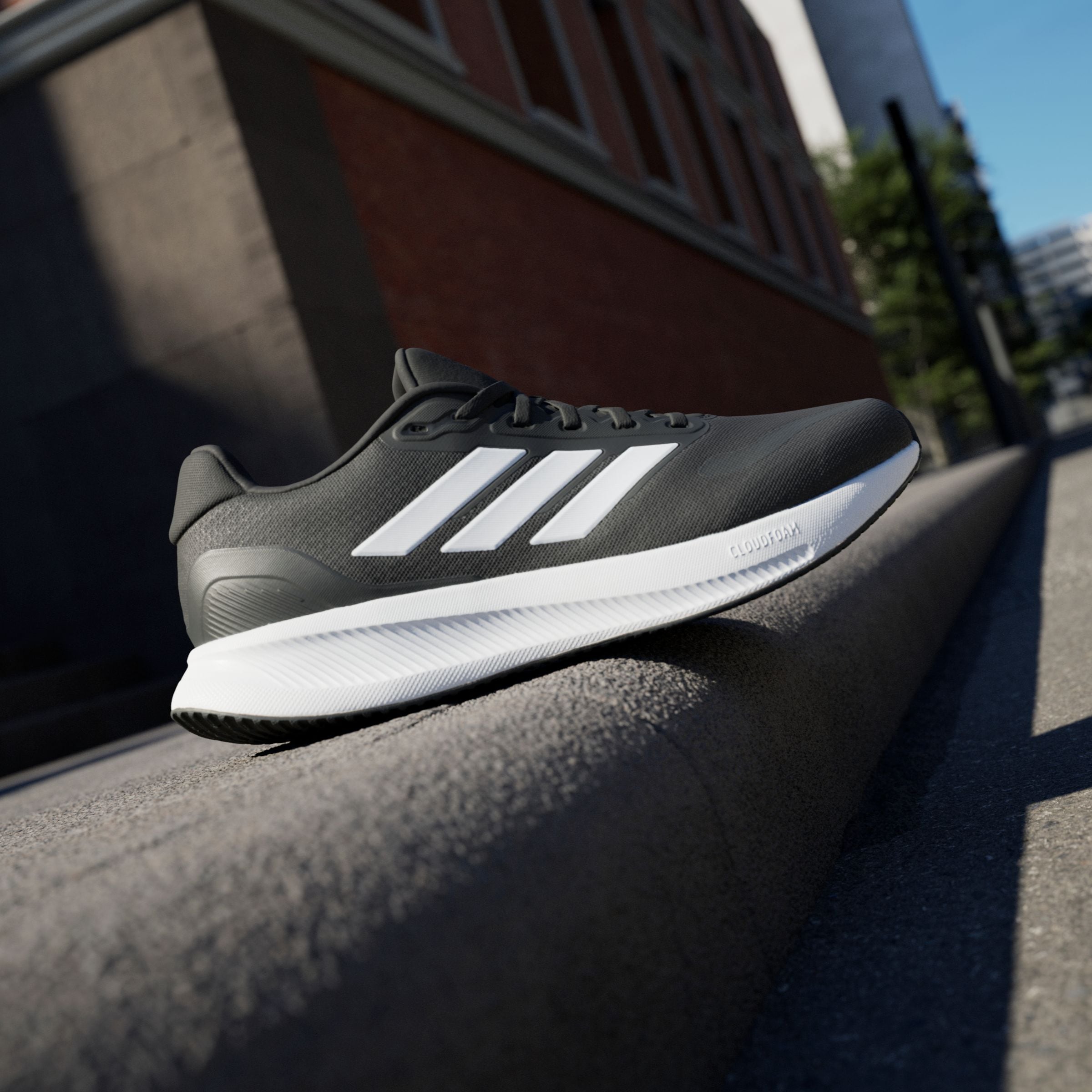 adidas Performance Laufschuh »RUNFALCON 5 WIDE«, weit geschnitten