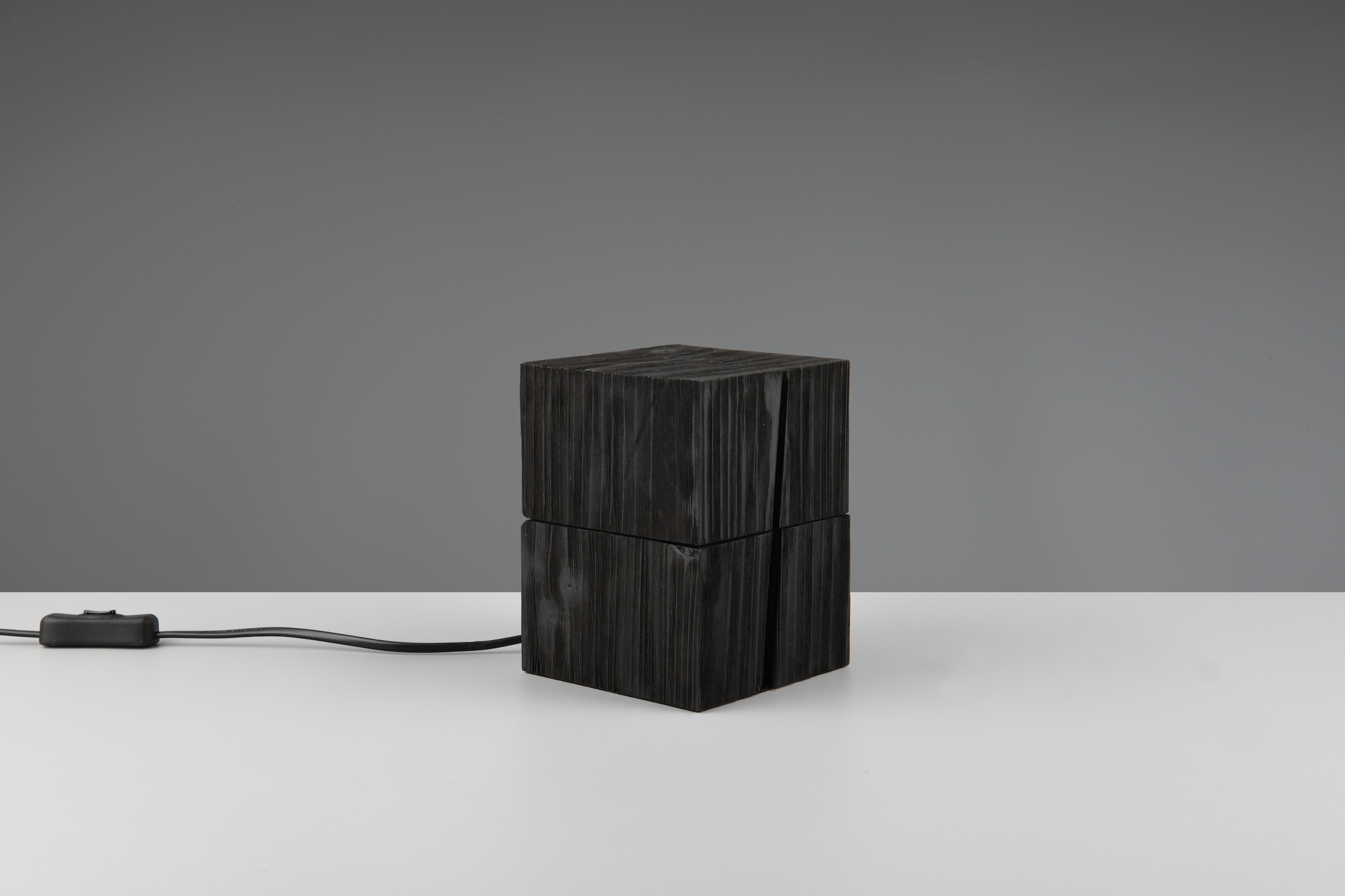 TRIO Leuchten Schreibtischlampe »TREASURE, Deko Tischleuchte Schatzkiste inkl 1xE14 LED 225 Lumen 2700K« E14 1 Stk. Warmweiß Licht startet bei öffnen der Box, Schnurschalter, Naturholz Tischlampe