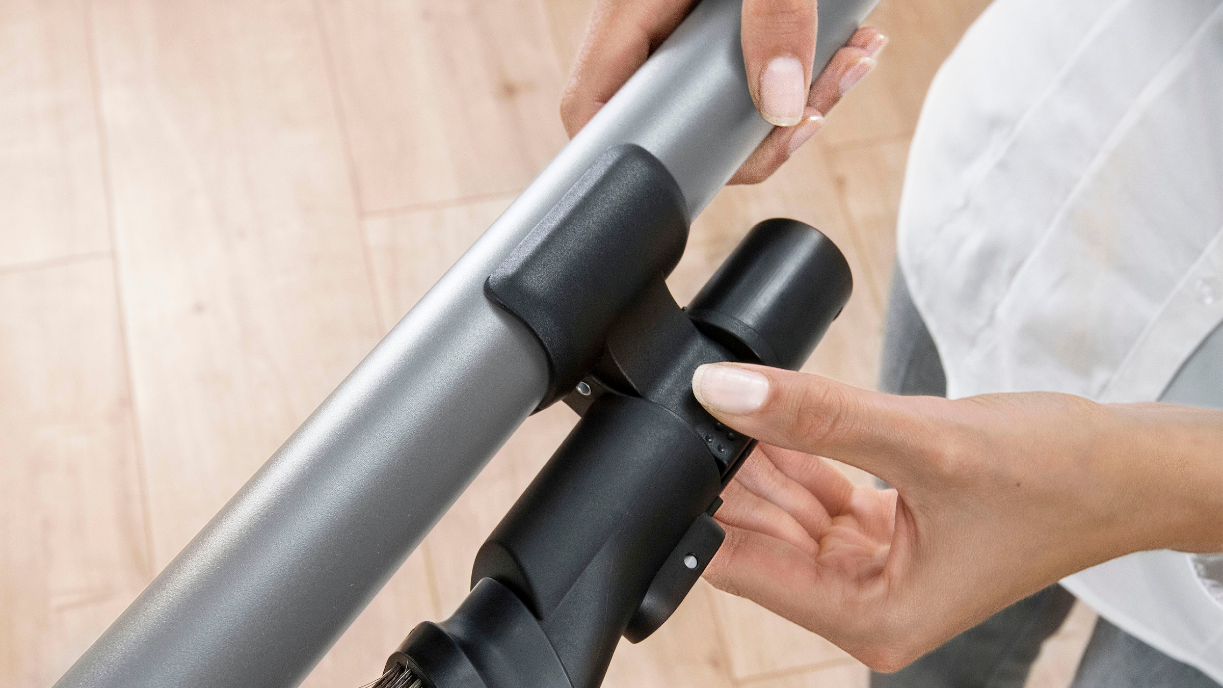 BOSCH Akku-Bodenstaubsauger »Unlimited 7 BSS715CARP, 5.0 Ah Akku, Knickrohr, Hygiene-Filter,«, 10 Jahre Motorgarantie, Schnellladegerät, Made in Germany, weiß