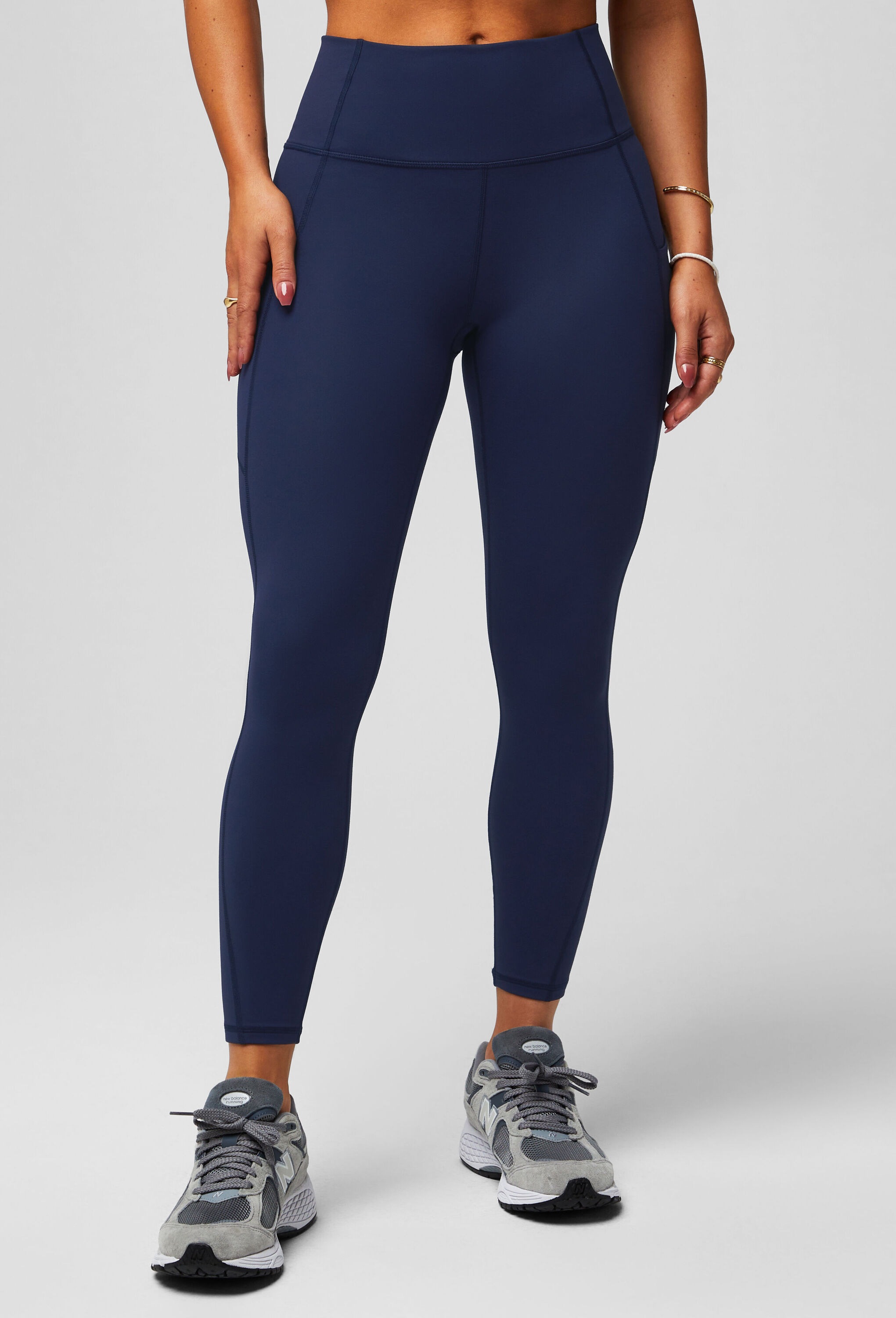 Fabletics Leggings »Fabletics Leggings Oasis PureLuxe High-Waisted 7/8 Leggings«  aus blickdichtem Stoff und mit mittlerer Kompression