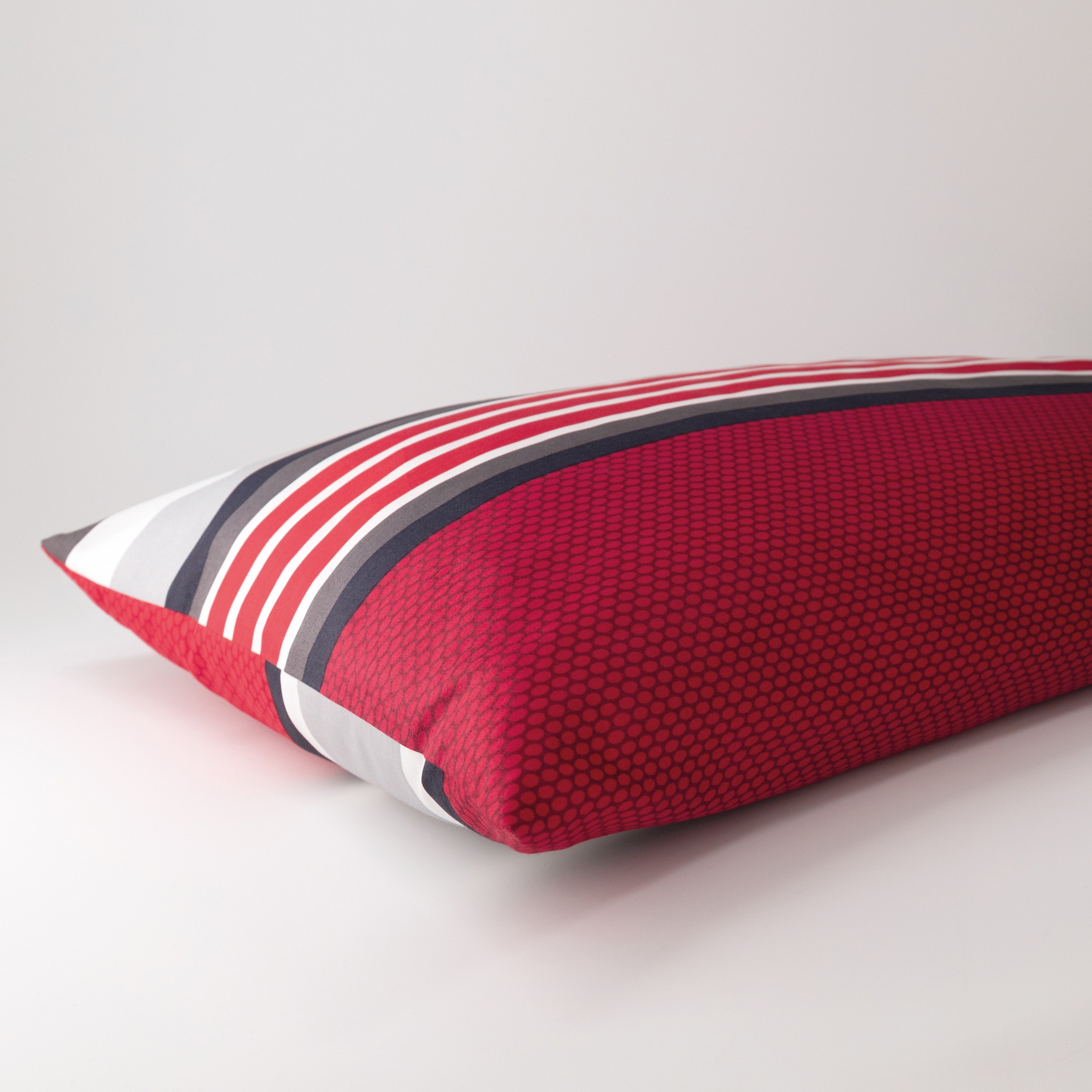 Florella Kissenbezüge »»Riva rubin « Edel-Satin,  100% Baumwolle«