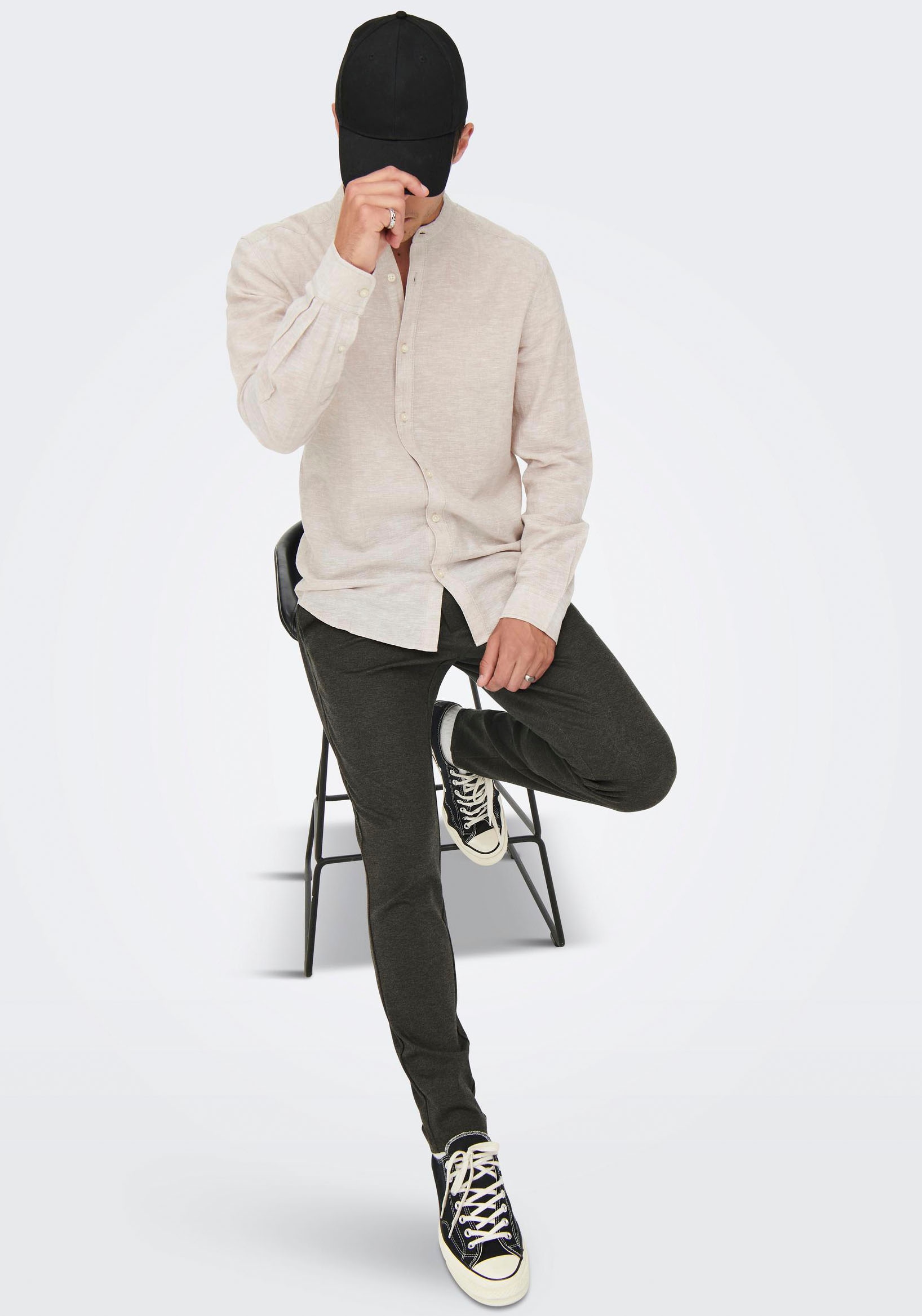 ONLY & SONS Stoffhose, mit leichtem Strukturmuster