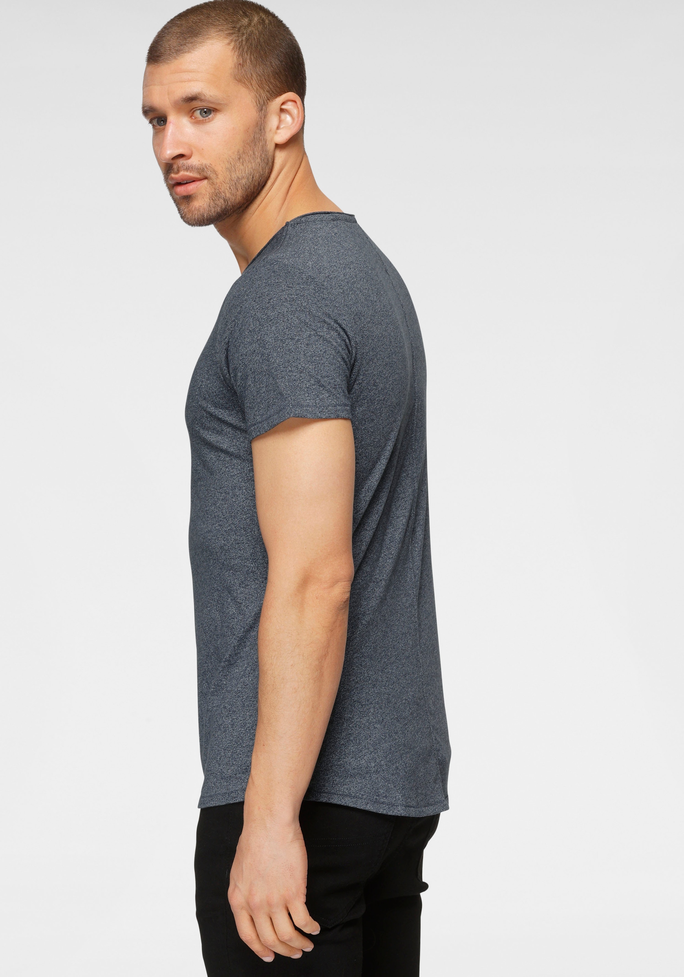 Tommy Jeans T-Shirt »TJM SLIM JASPE C NECK«, Classics Slim Fit mit Markenlabel