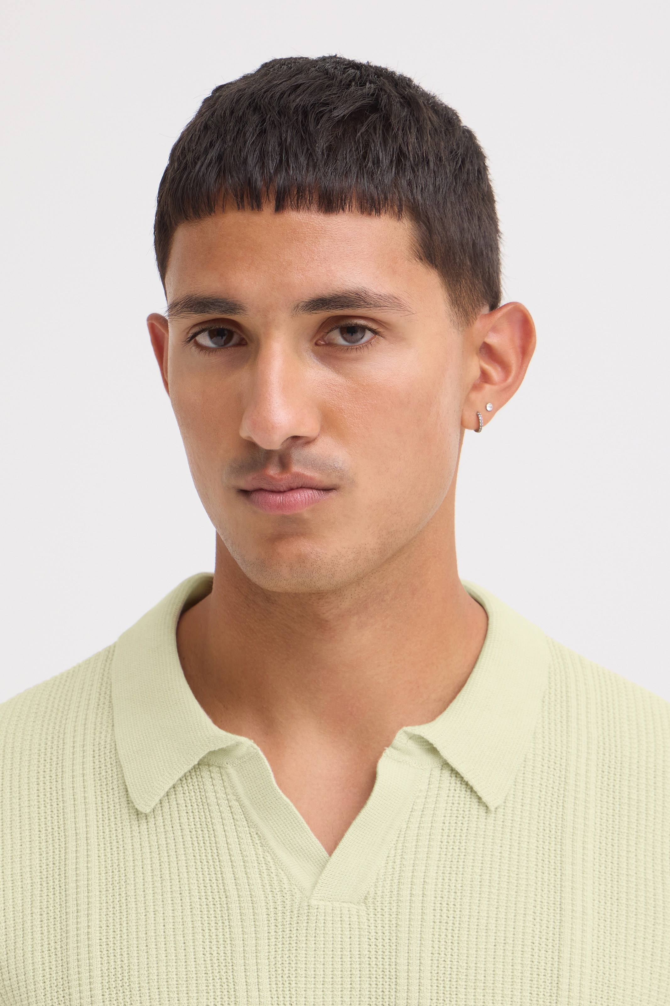 Blend Polokragenpullover »BHBARON SPLIT POLO PPNOOS« aus Baumwolle, Regular Fit, unifarben, Kurzarm, mit V-Ausschnitt