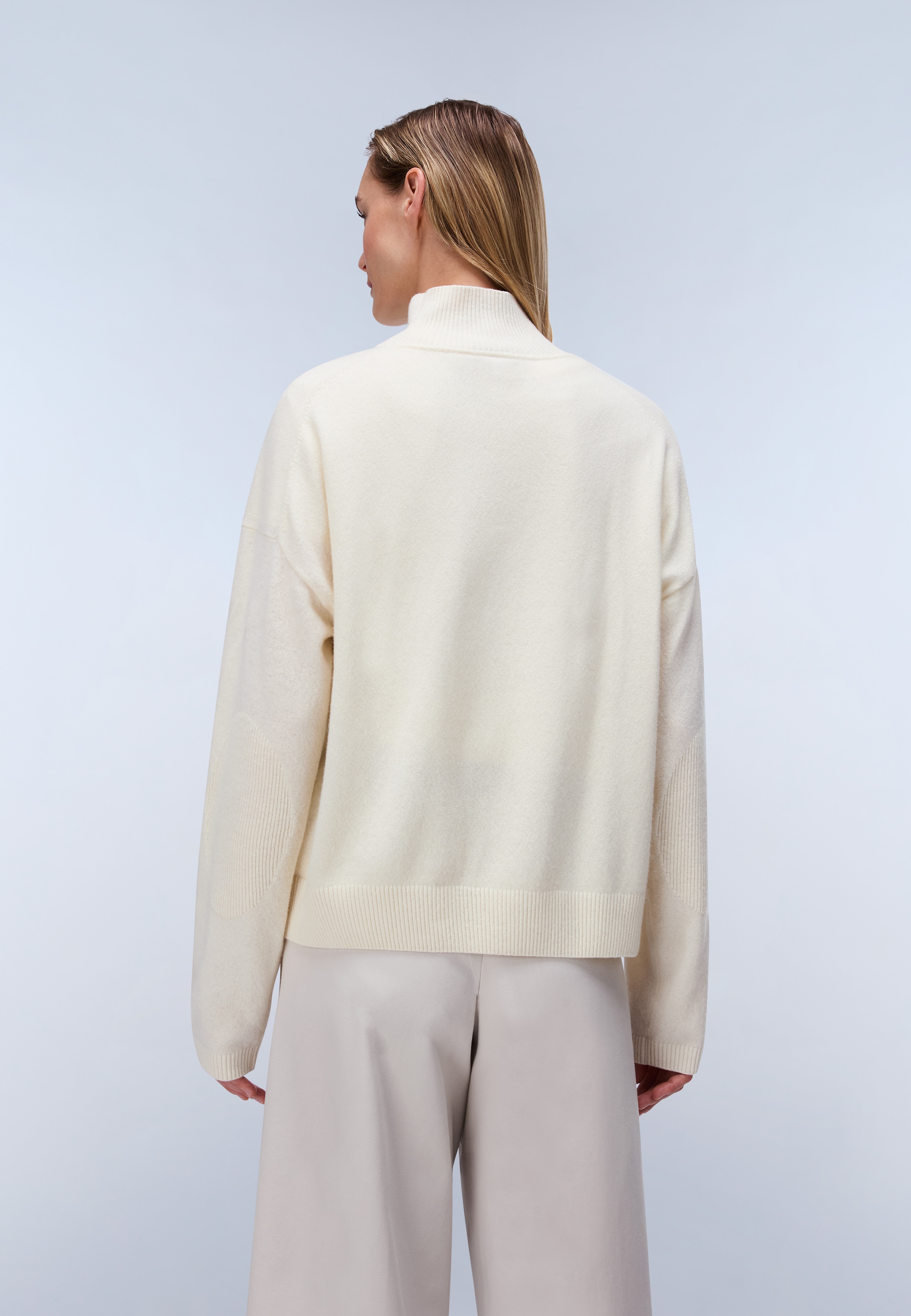 Napapijri Strickpullover »D-MIS T W BEIGE DIMITY« sportlicher Stil, klassischer Strickcharakter, aus Wolle und Polyamid