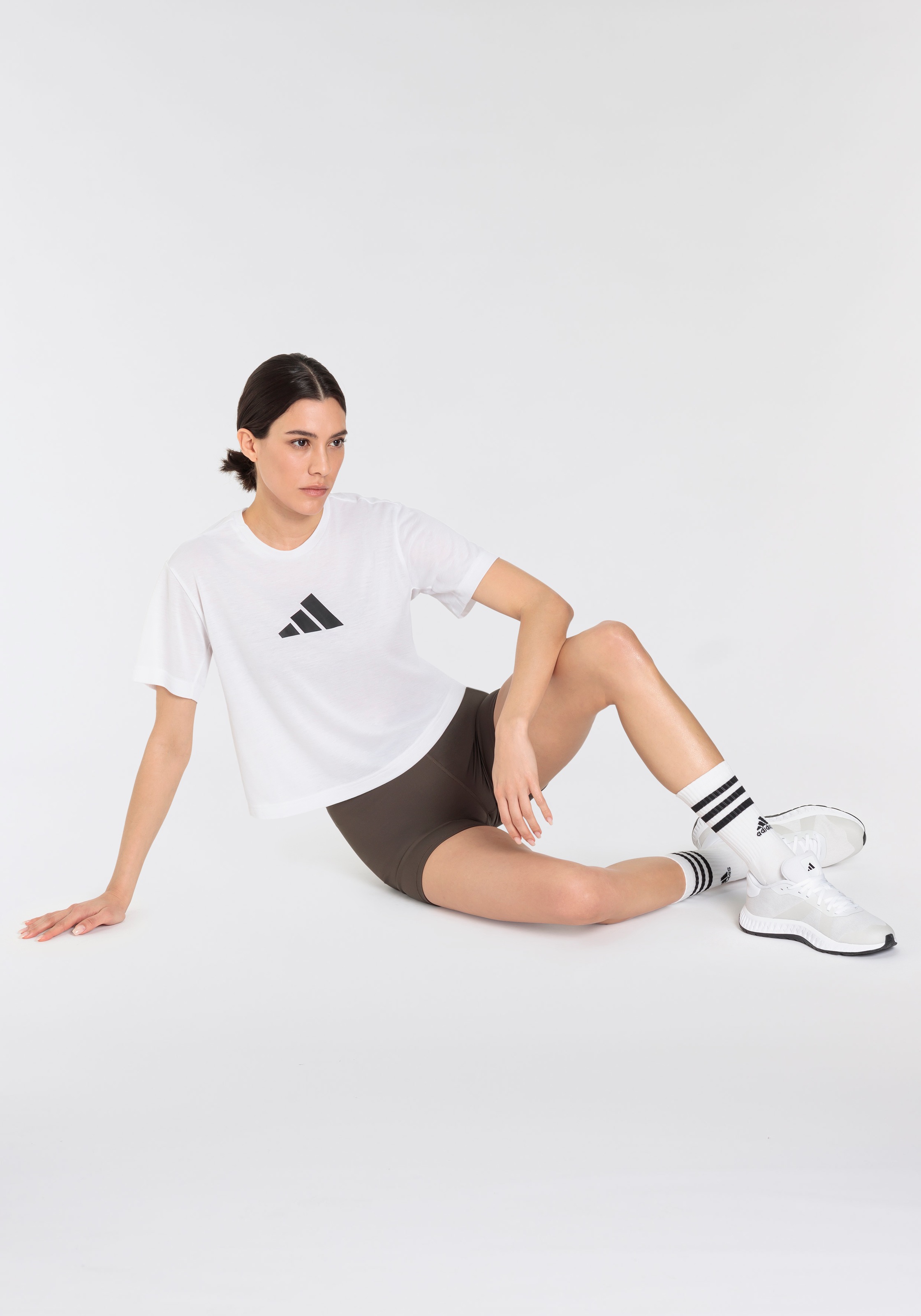 adidas Performance T-Shirt »TR-ES BL TEE«, Trainingsshirt, Feuchtigkeitsabsorbierendes Material