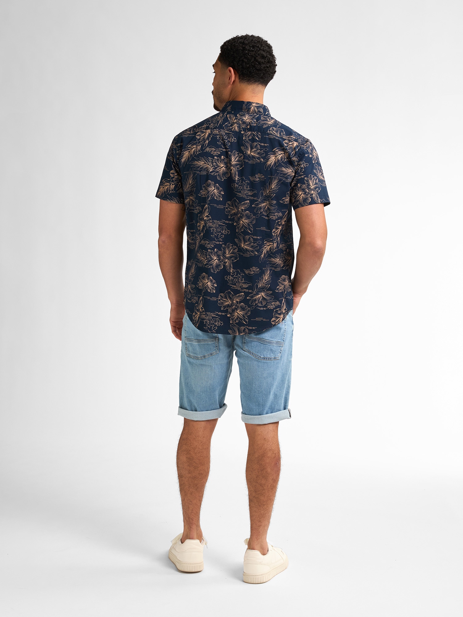 Petrol Industries Kurzarmshirt mit All-Over Print