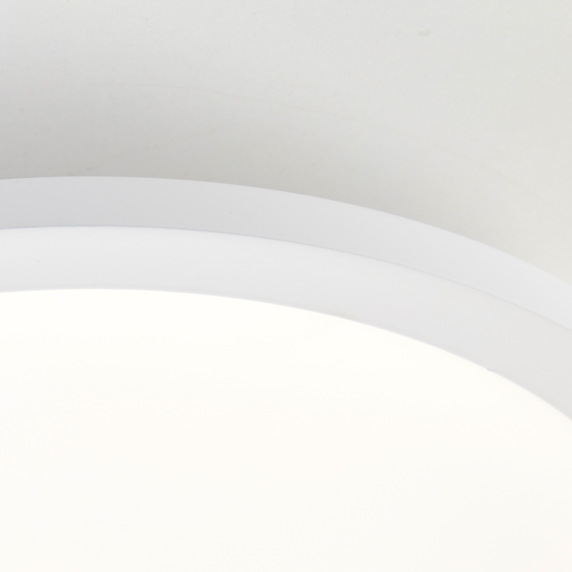 Brilliant LED Deckenleuchte »Briston«, Deckenaufbau-Paneel, Ø 30 cm, 1500 lm, 3000-6500 K, dimmbar, CCT, weiß
