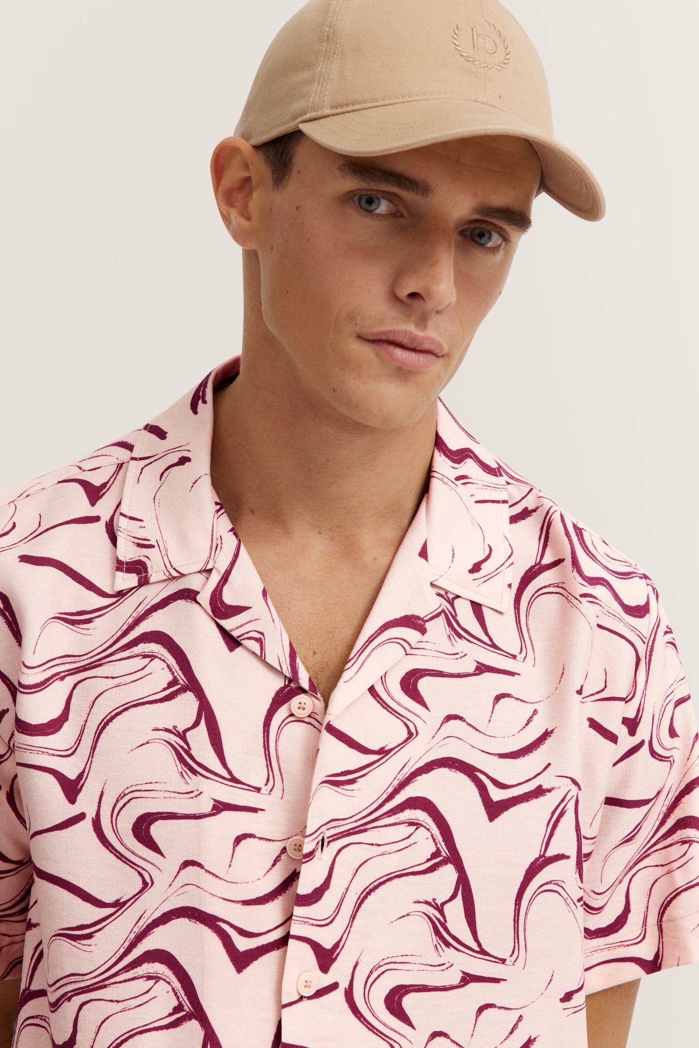 bugatti Kurzarmhemd mit Reverskragen