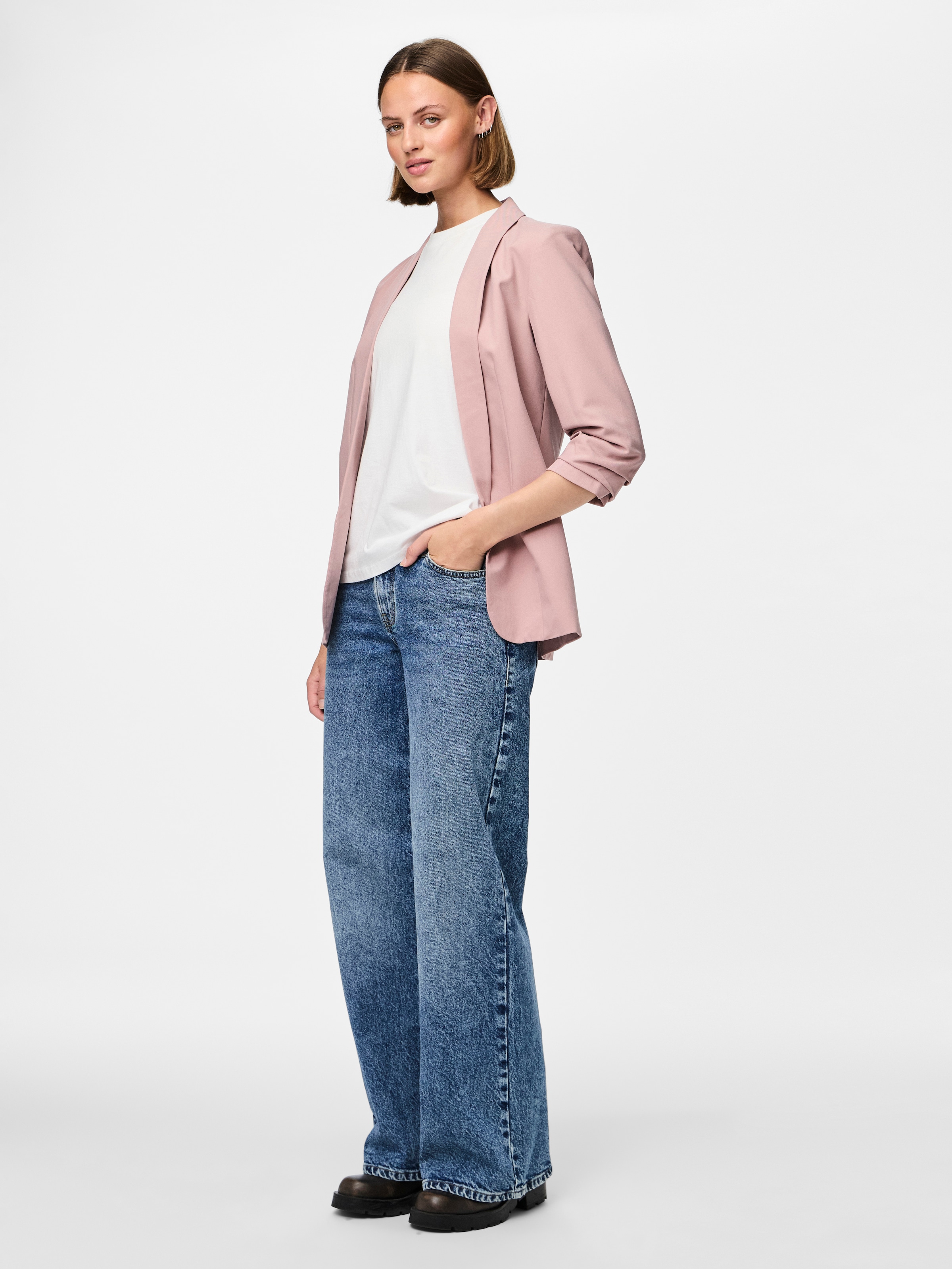 pieces Blusenblazer »PCBOSELLA 3/4 BLAZER NOOS«, mit Faltendetail am Ärmel