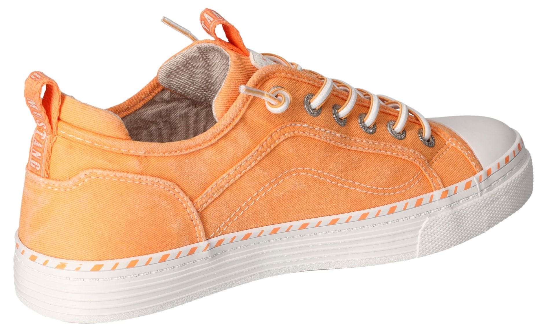 Mustang Shoes Slip-On Sneaker, Slipper, Schlupfschuh, Freizeitschuh mit farbiger Sohleneinfassung