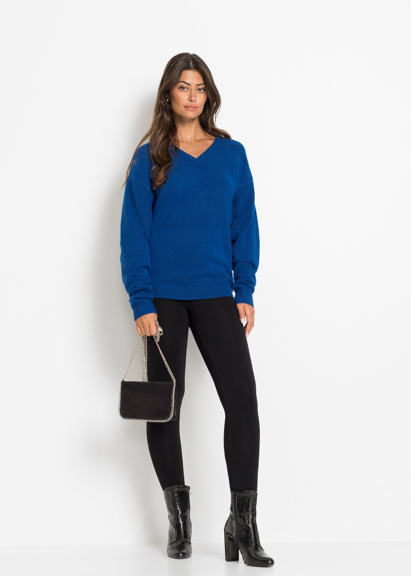 bonprix Strickpullover »Oversize-Strick-Pullover« aus weichem Material, mit V-Ausschnitt, Oversized-Passform