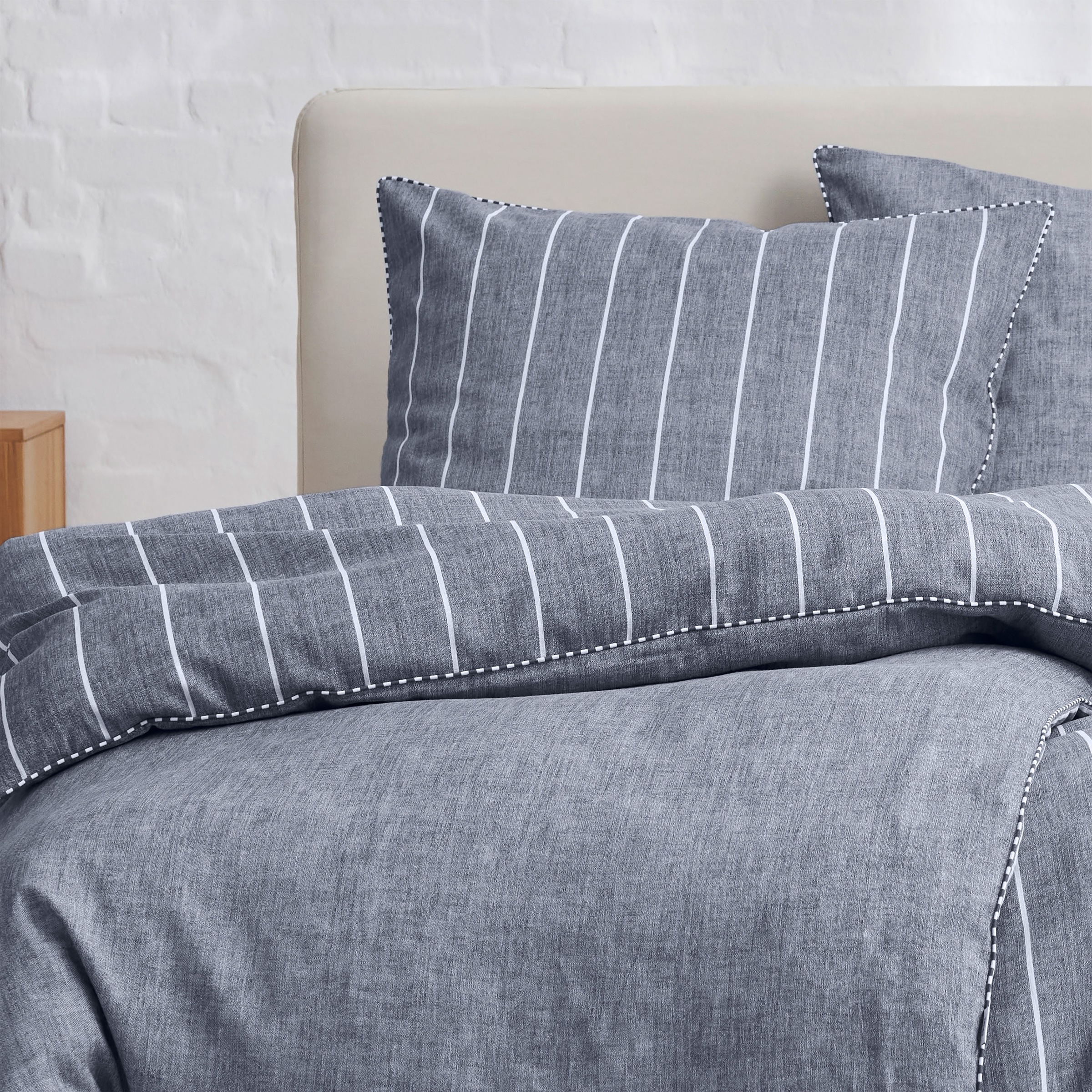 Esprit Bettwäsche »Harp Stripe«, (2 tlg.), in Renforce Qualität, 100% Baumwolle (BCI Better Cotton Initiative), Bett- und Kopfkissenbezug mit Reißverschluss, Winter- und Sommerbettwäsche