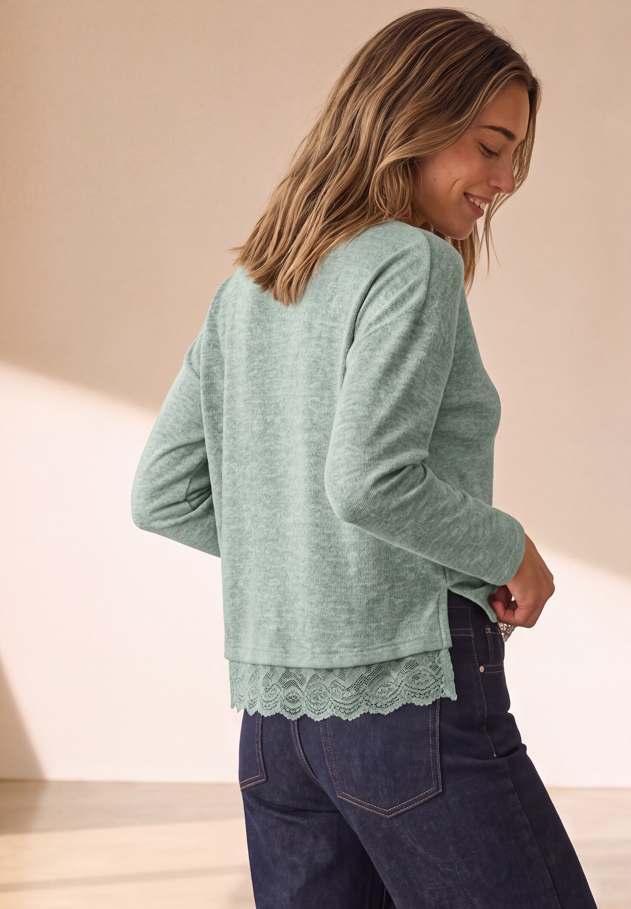 STREET ONE Strickpullover Spitzenbesatz am Saum / Melange-Look