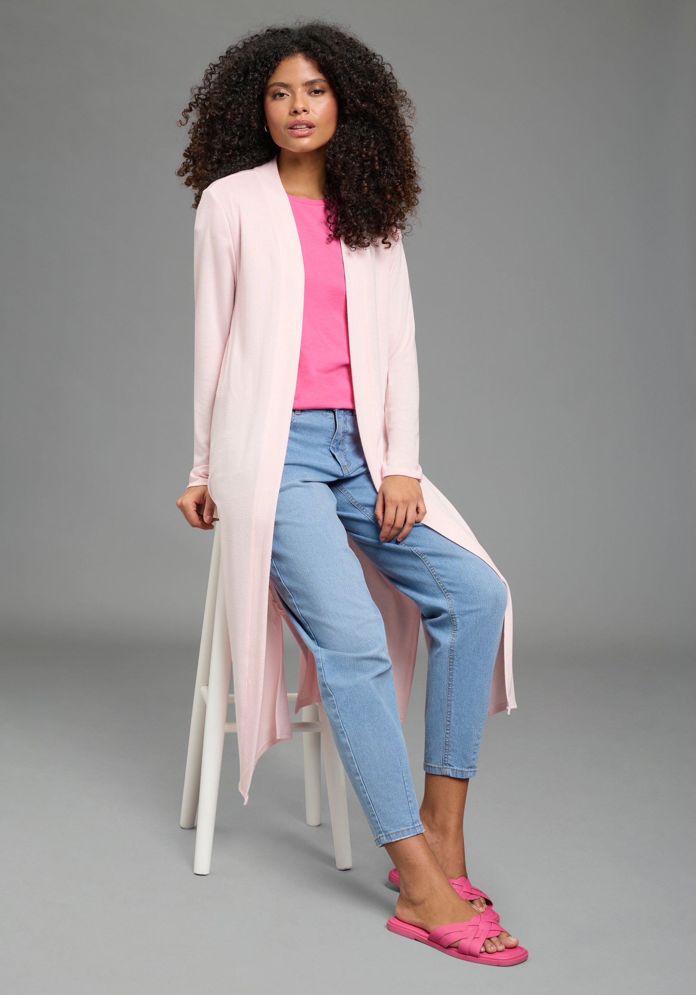 Laura Scott Strickjacke aus leichtem Material und lockerer Passform