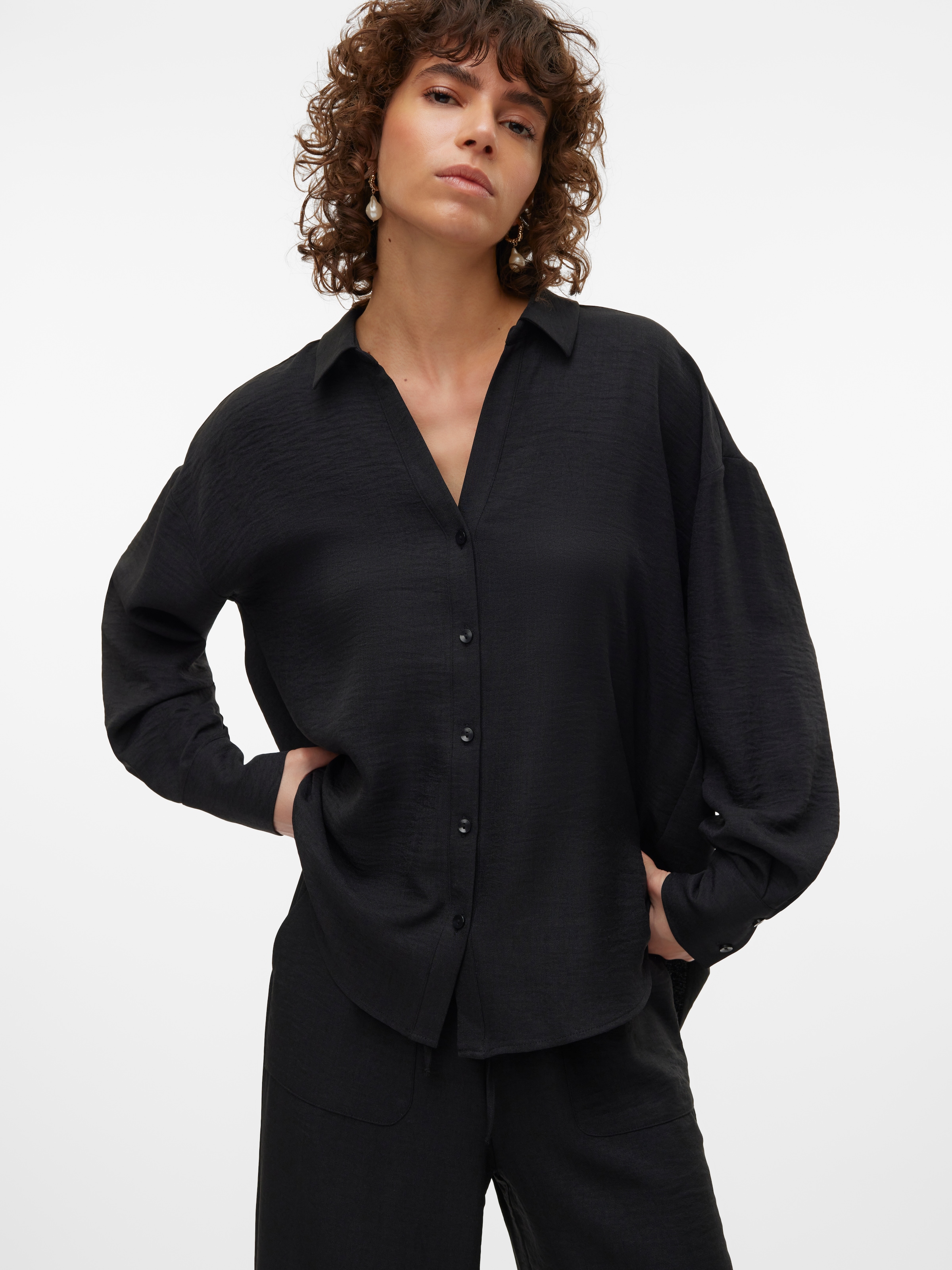 Vero Moda Langarmbluse »VMMELANEY QUEENY LS SHIRT WVN NOOS« Kunstfaser, loose fit