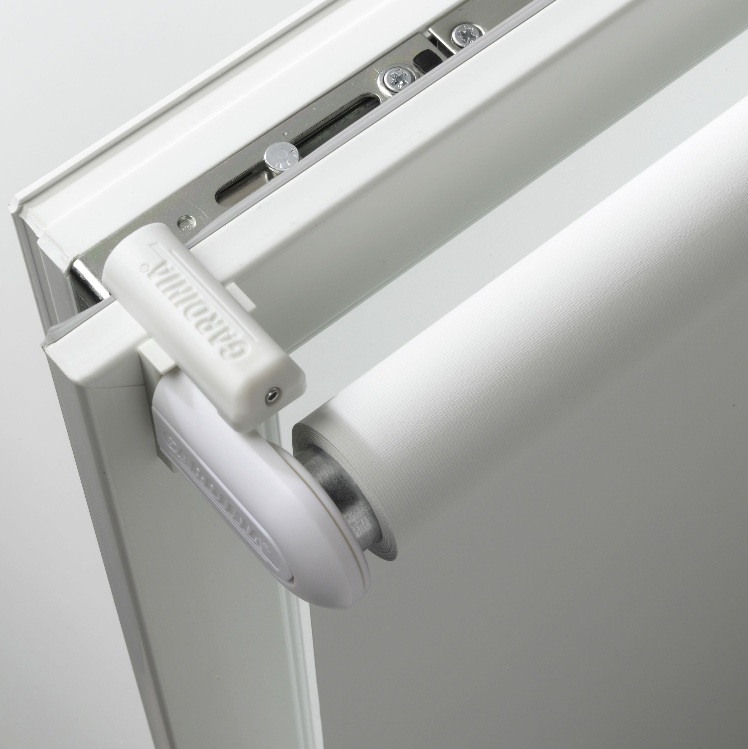 GARDINIA Klemmträger in Verbindung mit allen Standard-Trägersystemen