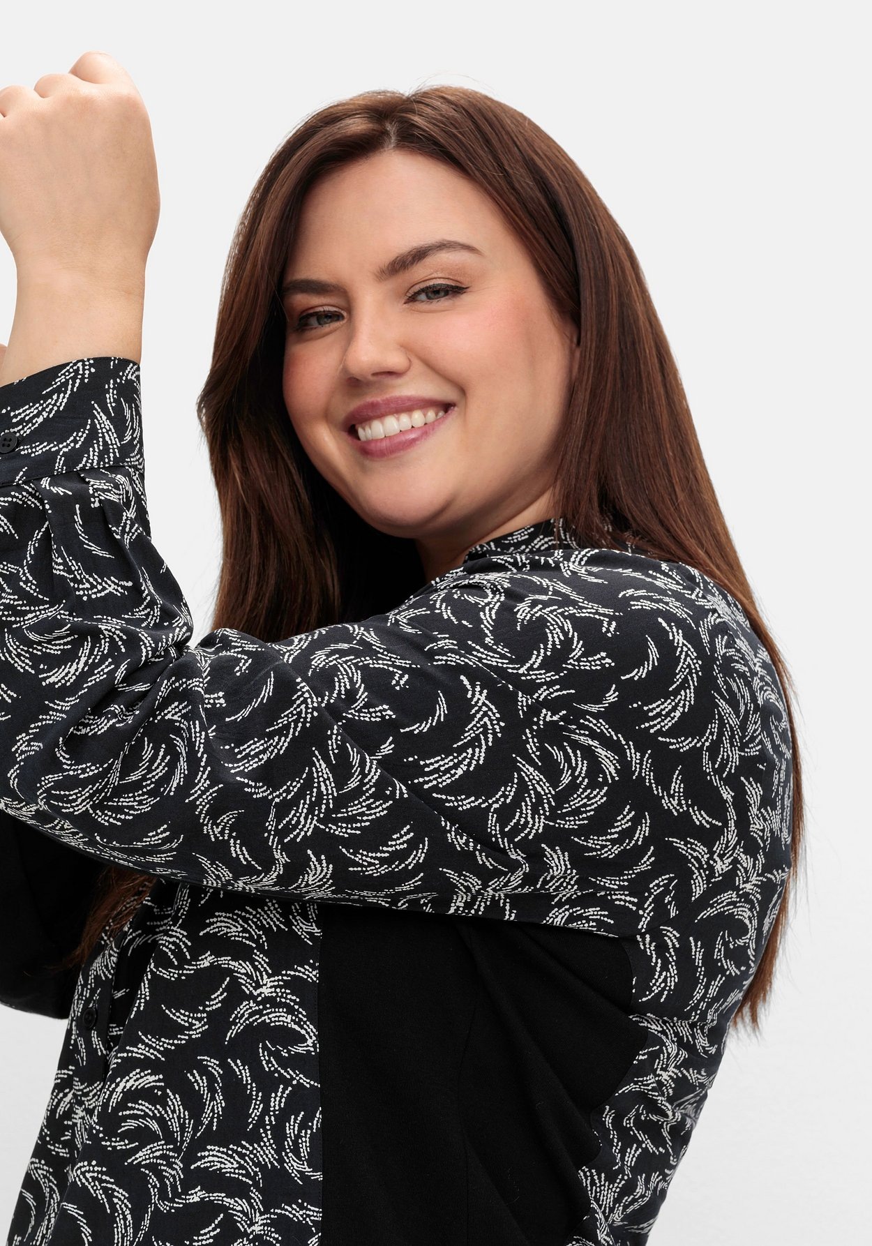 Sheego Druckbluse »Bluse mit Print und elastischen Einsätzen«