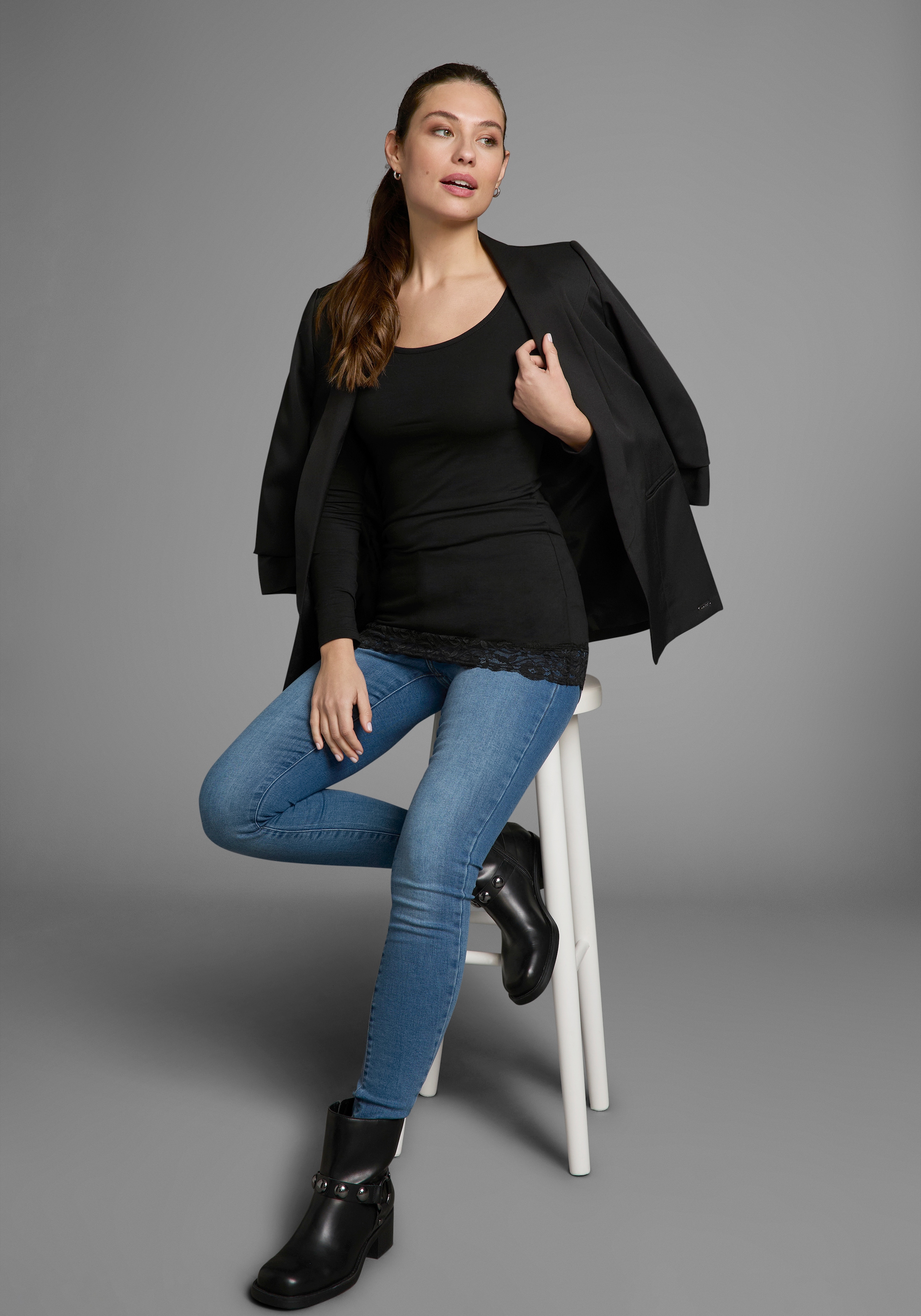 AJC Longshirt, Langarm, figurbetonter Schnitt, unifarben, Rundhalsausschnitt