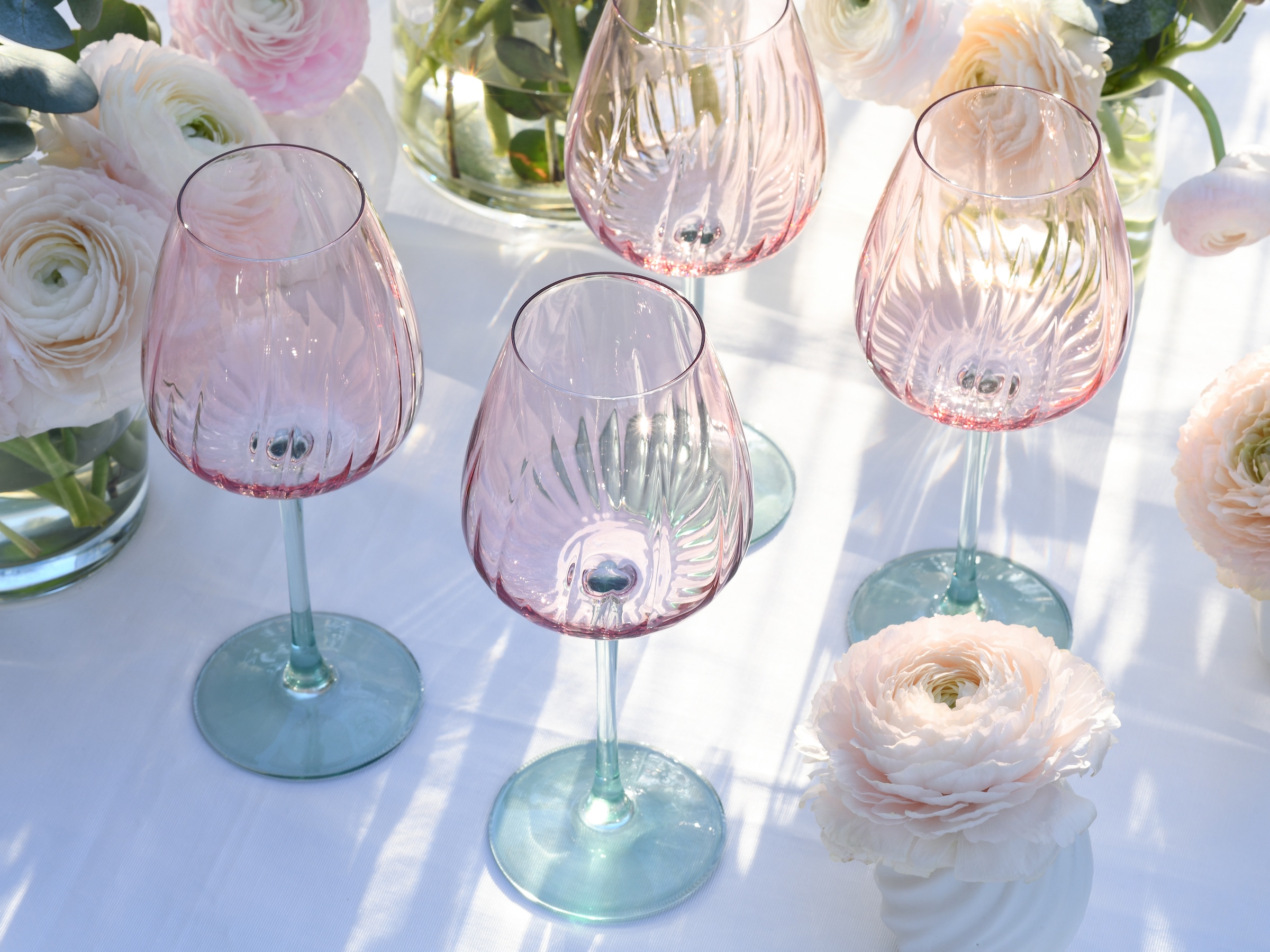 CreaTable Weinglas »Swirly Spring, Weingläser-Set, 4-tlg.« Rillen Relief, Modern, Sommerlich, Leicht