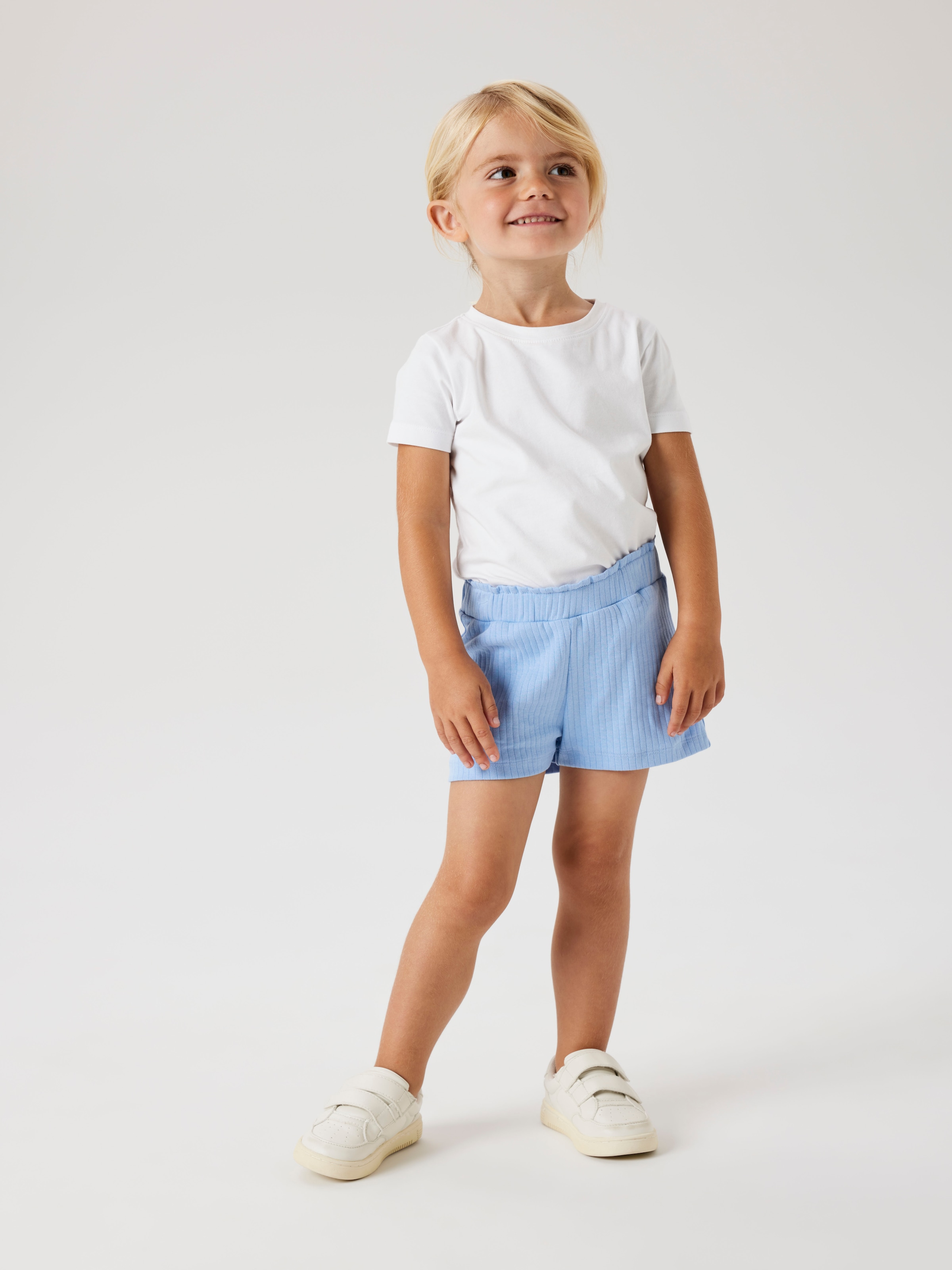 Name It Shorts »NMFSURAJALI SHORTS NOOS«  Baumwollmischung, Paperbag Bündchen, innen verstellbar, Stretch