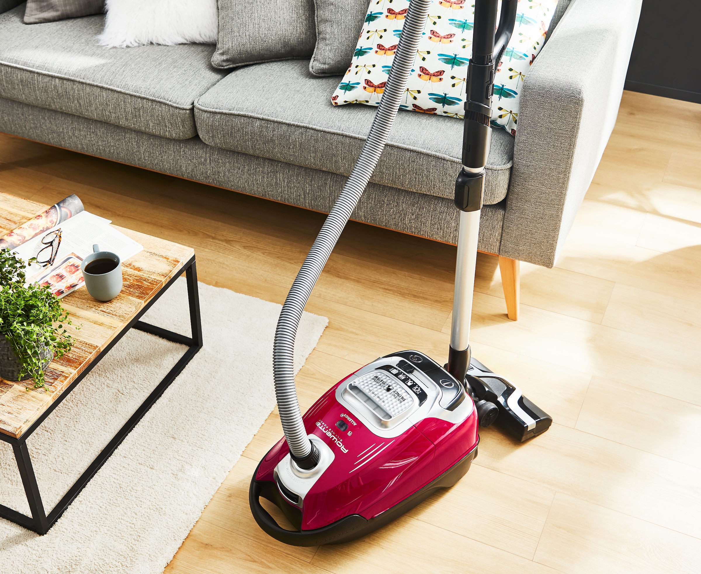 Rowenta Bodenstaubsauger »Silence Force Allergy+, 4,5 L Staubbeutelkapazität, sehr leise,«, 400 W, mit Beutel, langlebiger EffiTech-Motor, Staubsauger Tierhaare, RO7473