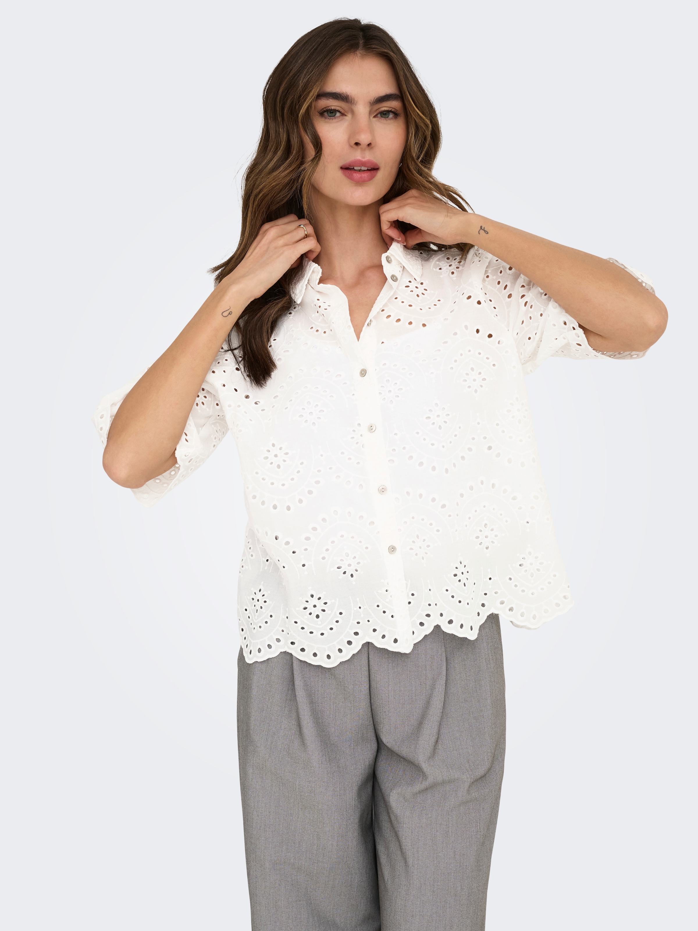 ONLY Spitzenbluse »ONLVALAIS S/S SHIRT WVN NOOS« Baumwolle, loose fit