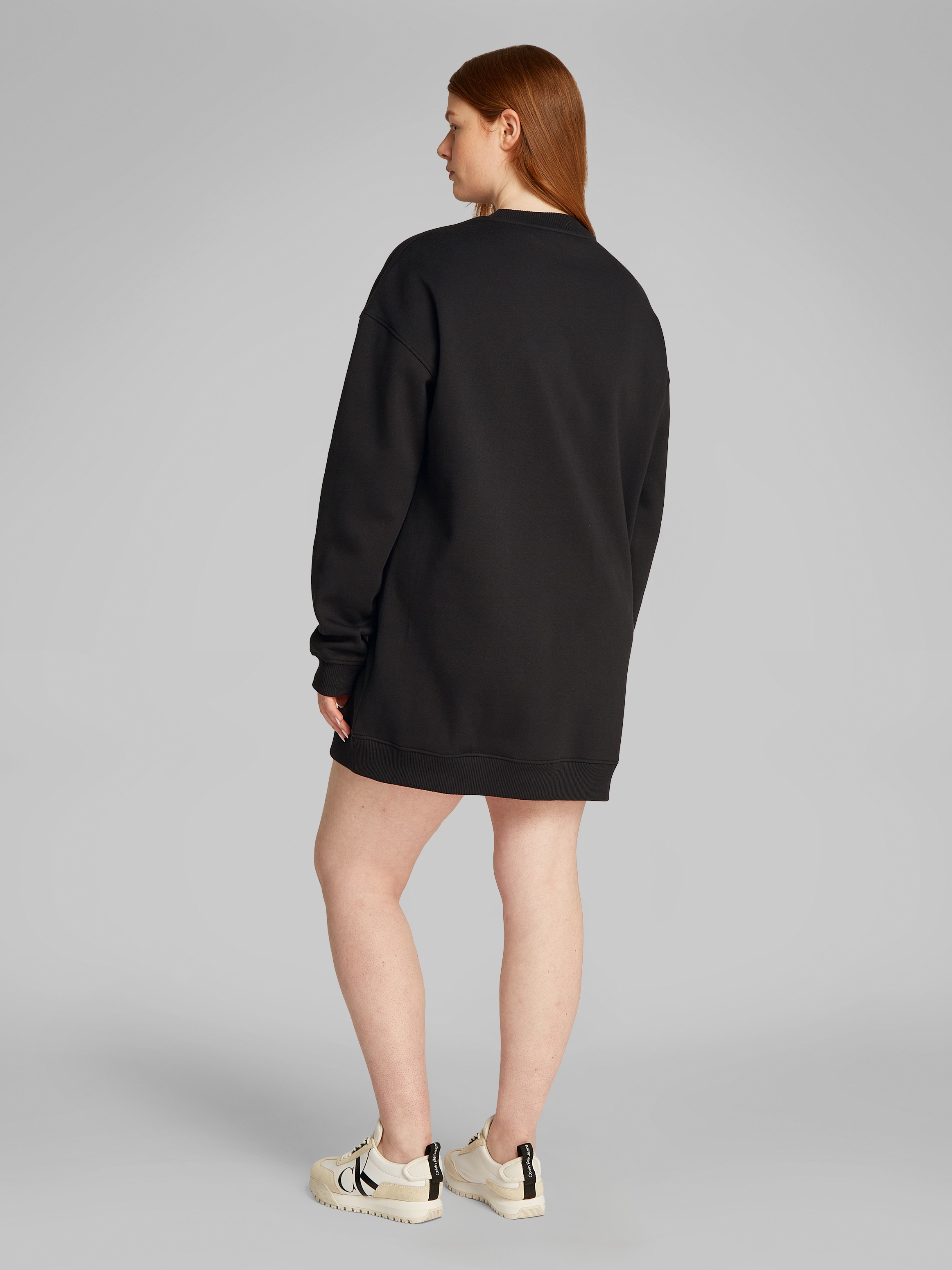 Calvin Klein Jeans Plus Sweatkleid »PLUS EMBROIDERED MONOLOGO DRESS«, mit Logo-Stickerei, in großen Größen