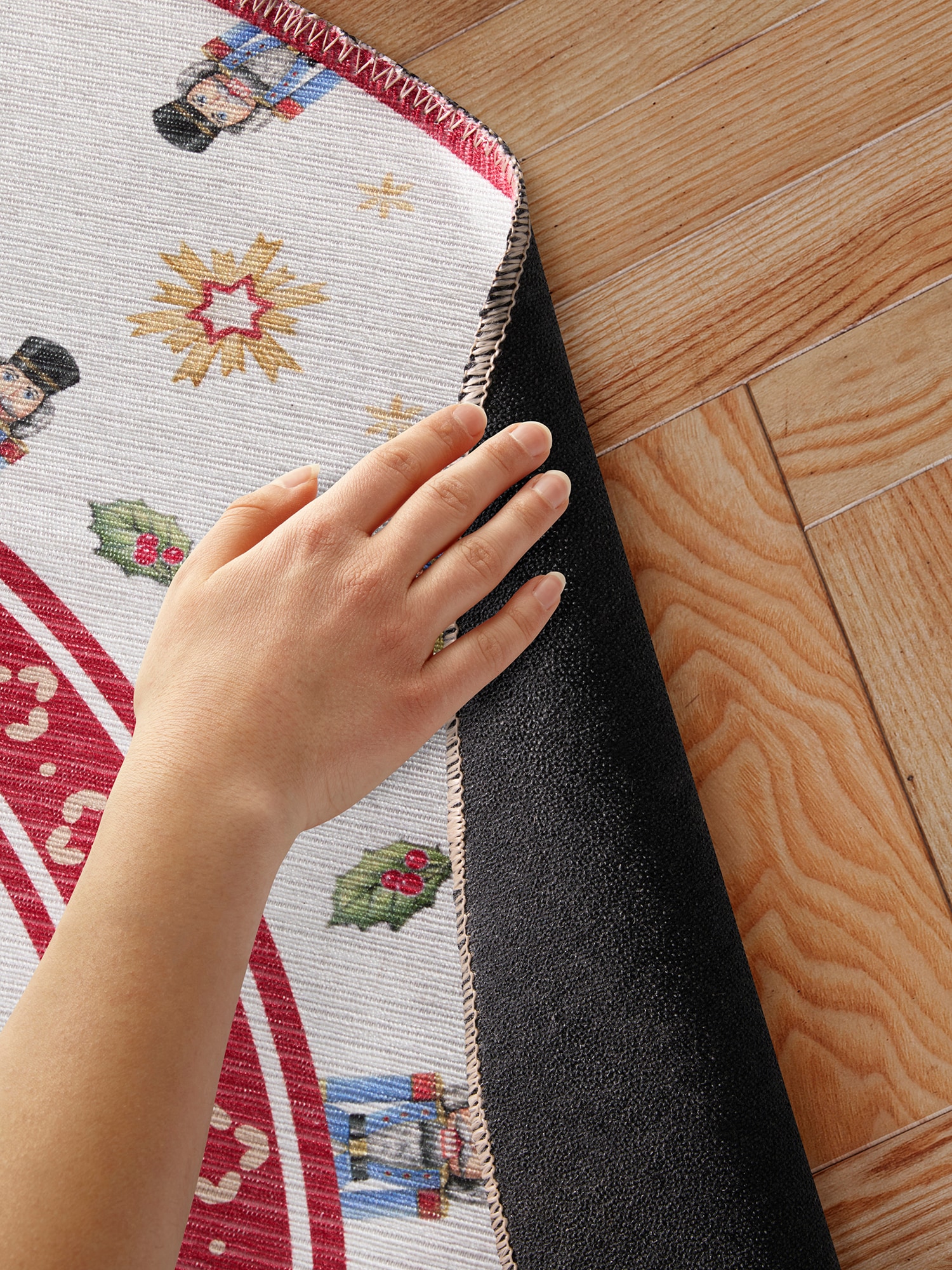 Villeroy & Boch Teppich »Toy's Delight Limited Edition Santa Claus« rund 3 mm Höhe Limited Edition, Weihnachten, Wohnzimmer, Baumrock, Waschbar, Rund