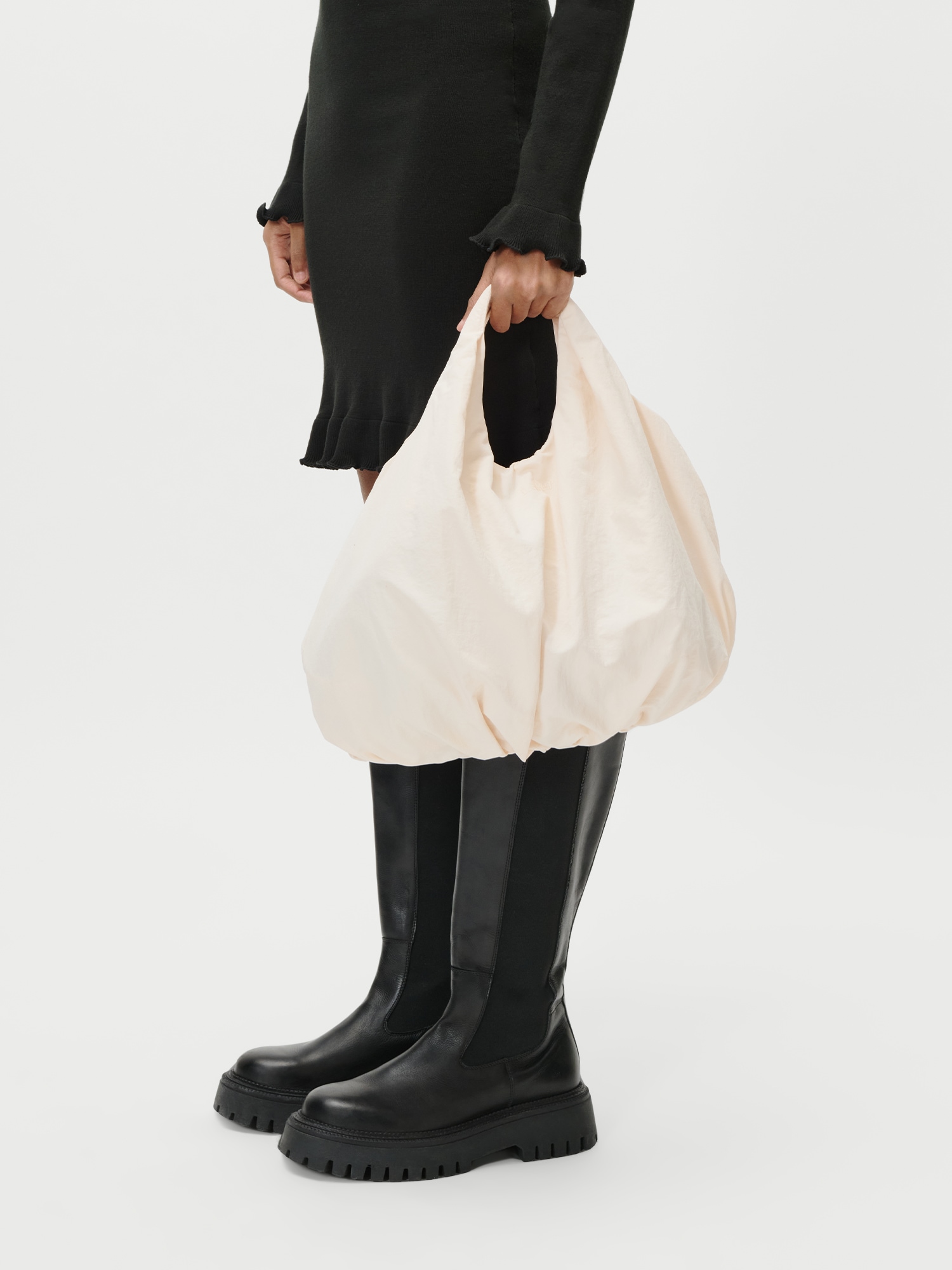 LeGer Schultertasche »Lotti Bag« Damen Schultertasche, Umhängetasche in modischer Beutelform