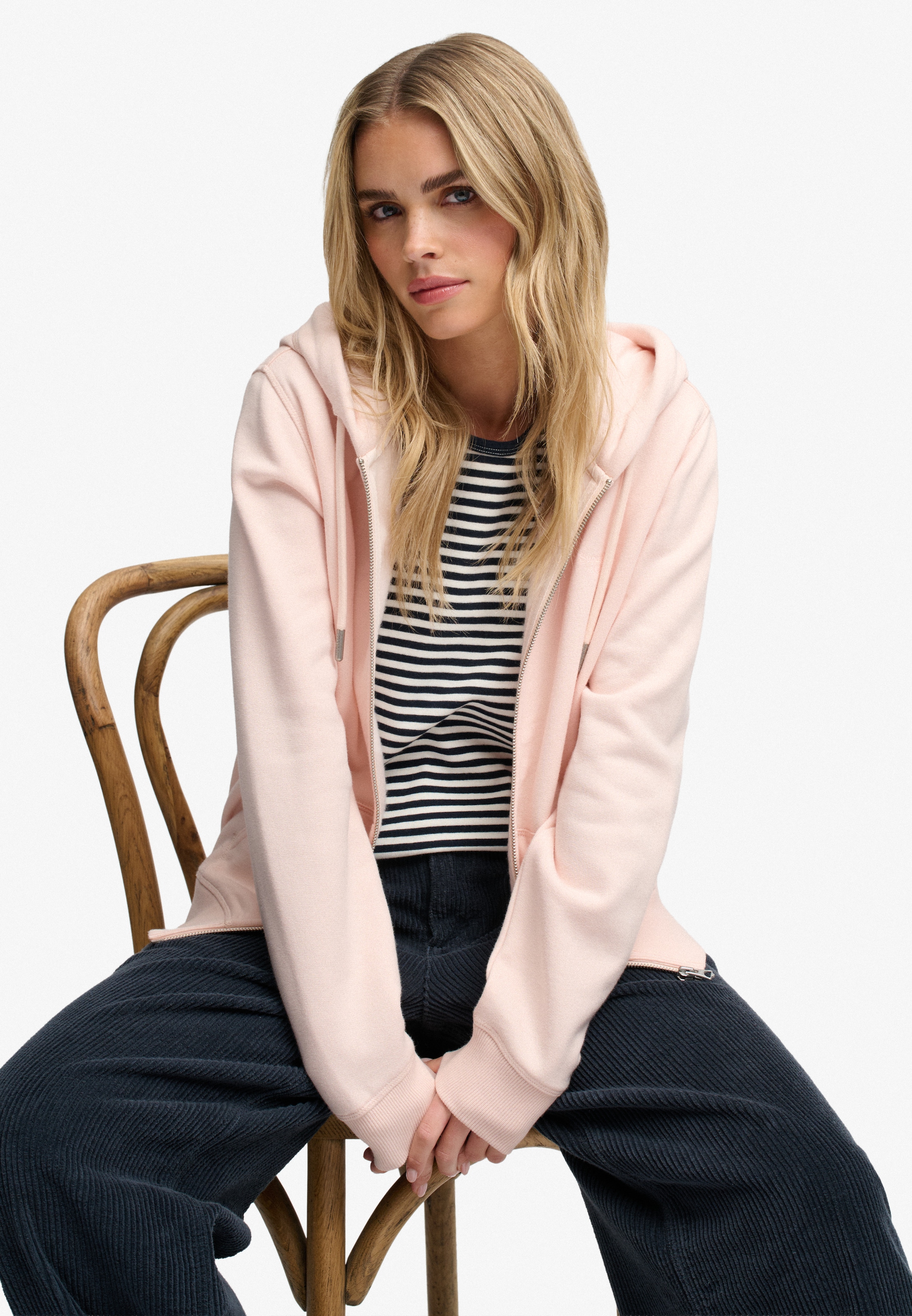 Superdry Kapuzensweatjacke »SIGNATURE EMB ZIPHOOD« Baumwollmischung, relaxed fit