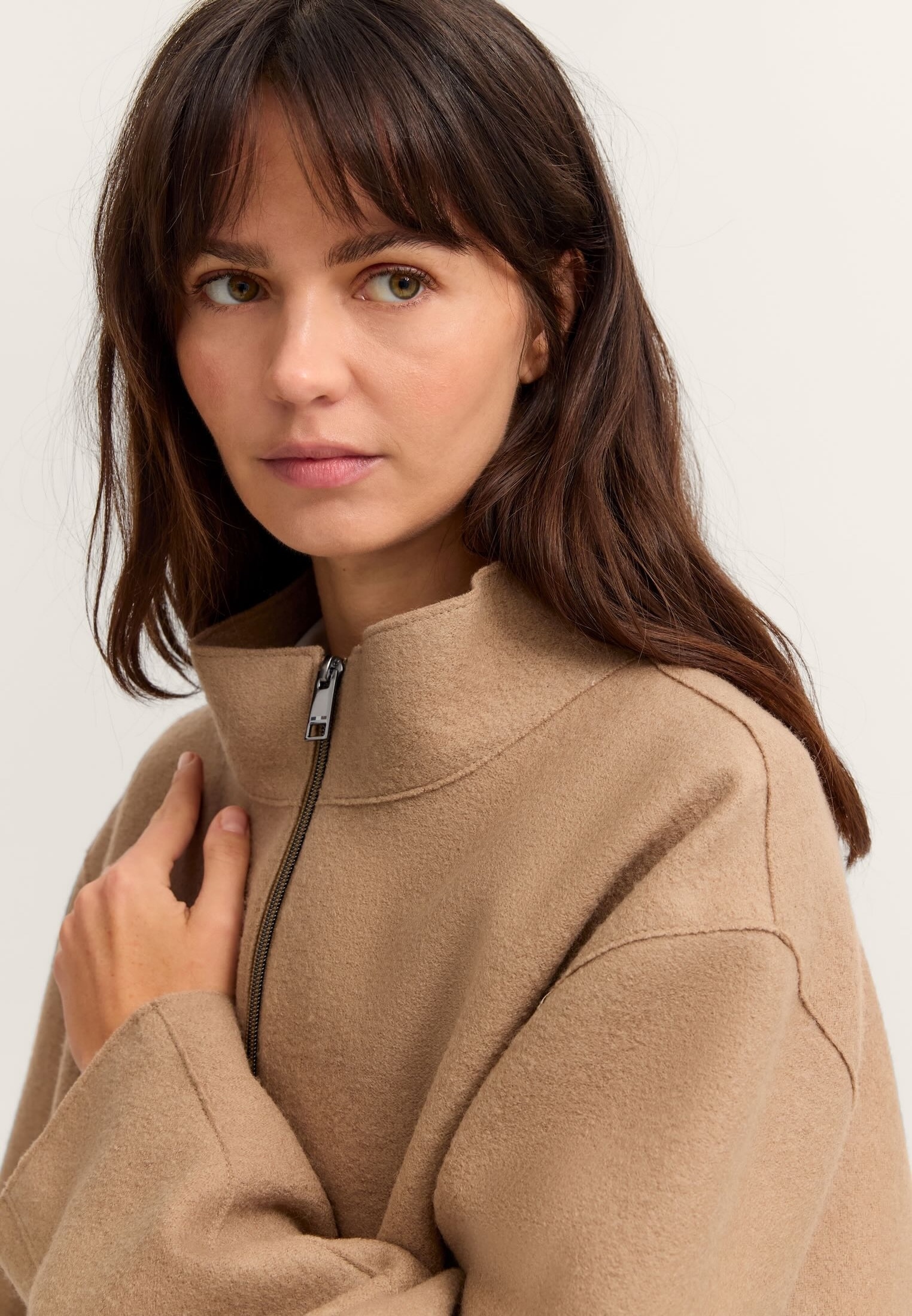 bugatti Wolljacke »Loose Fit« aus einem italienischen Oberstoff