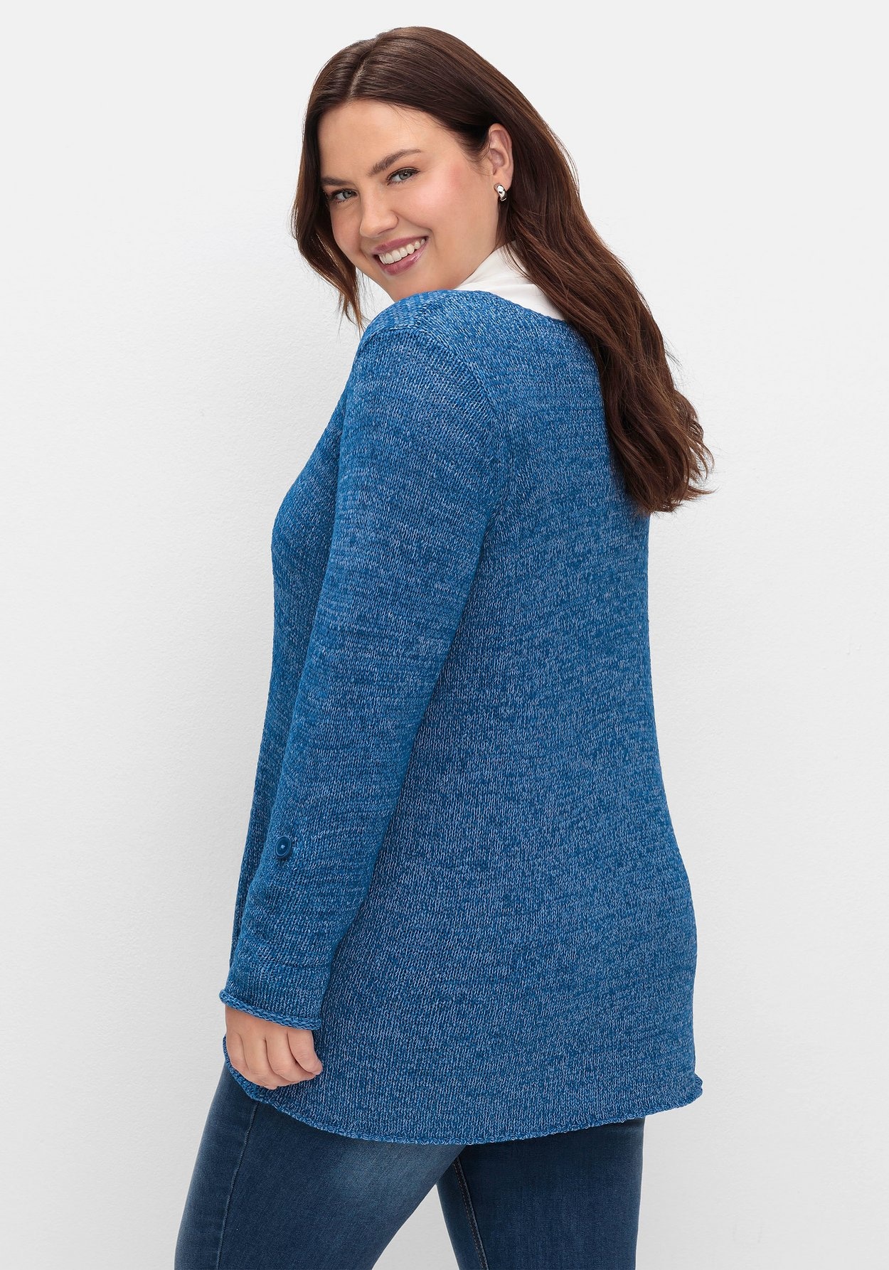 Sheego V-Ausschnitt-Pullover »Pullover aus Bändchengarn, mit Krempelärmeln«, aus Bändchengarn, mit Krempelärmeln