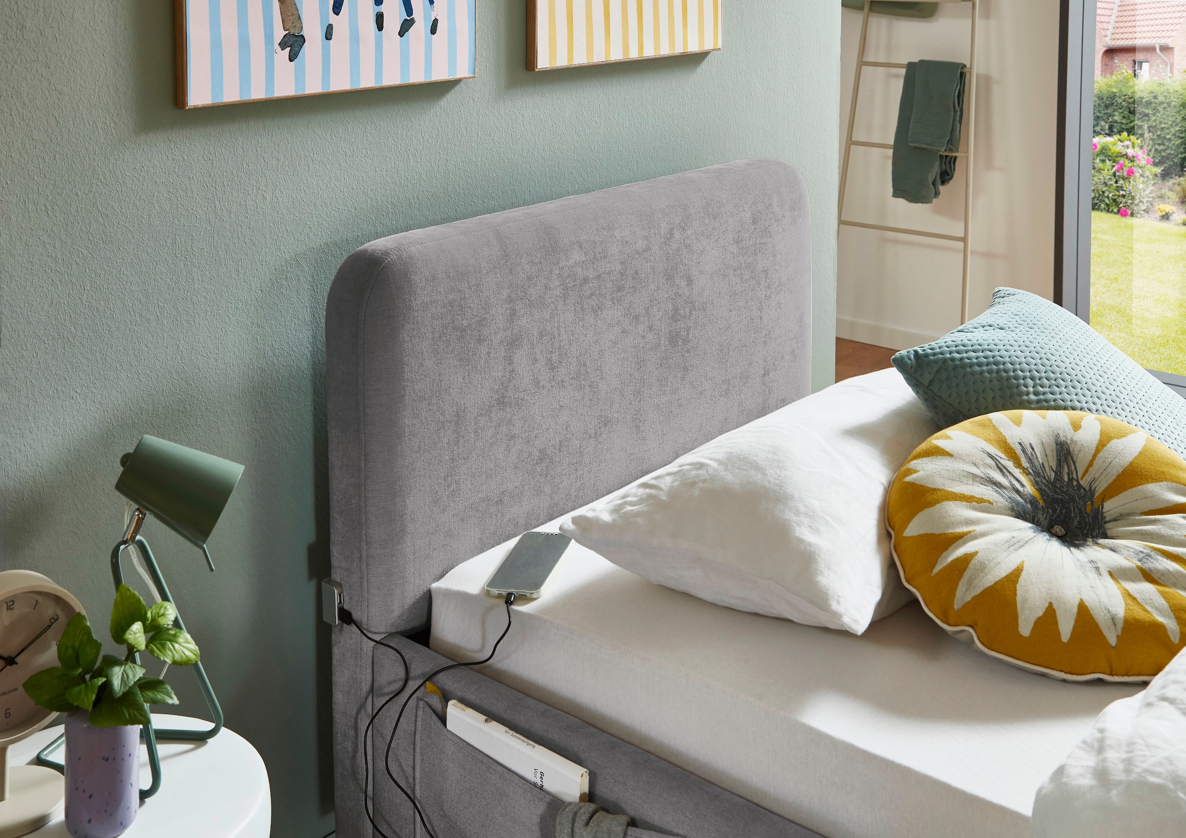 meise.möbel Kinderbett »COSY in de Breiten 90, 120 & 140 erhältlich, wahlweise mit Bettkasten« wahlweise mit Holzfuß in schwarz oder eiche, inkl. USB-Anschluss