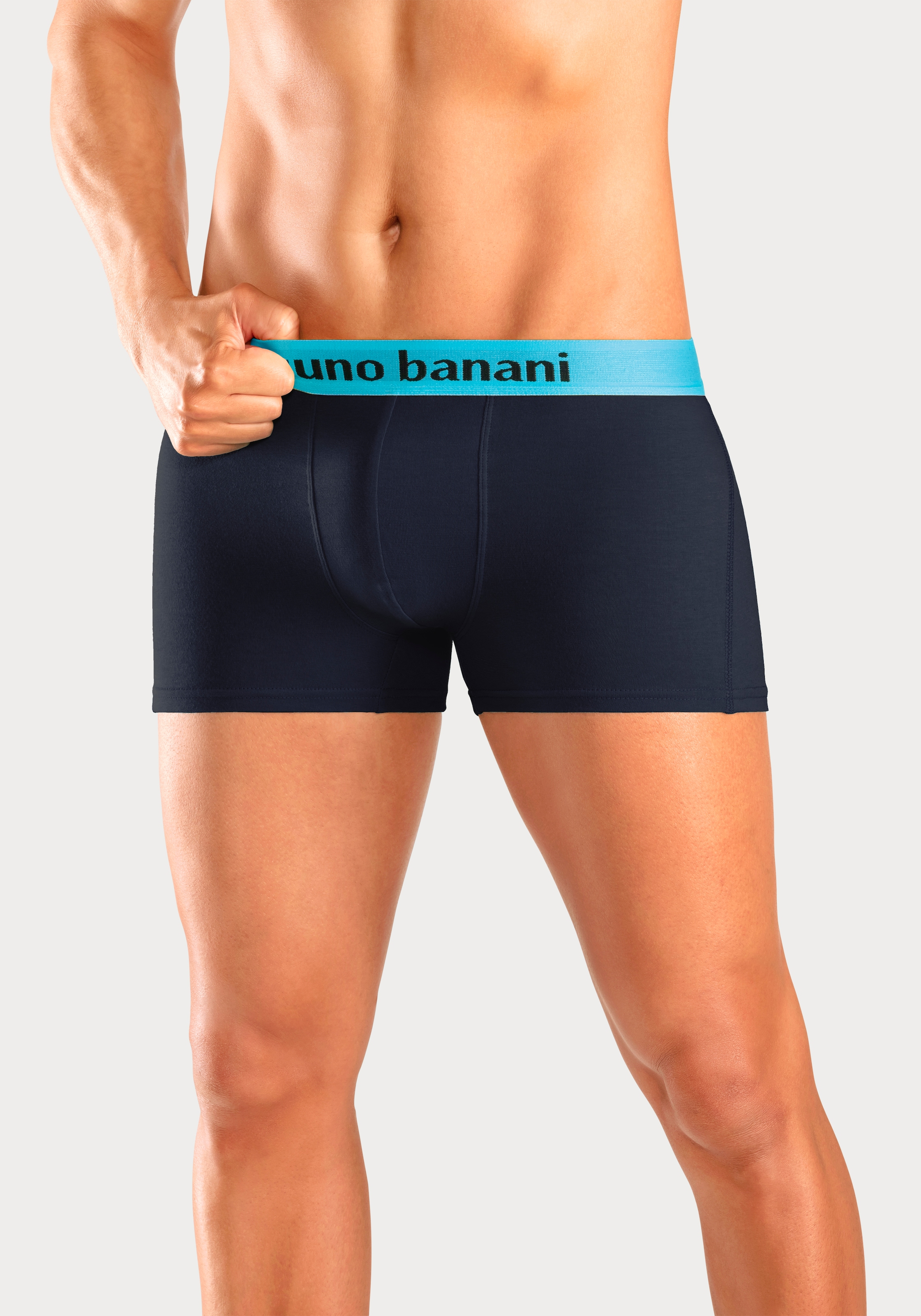 Bruno Banani Boxer, (Packung, 4 St.), mit farbigen Marken-Schriftzug am Bündchen