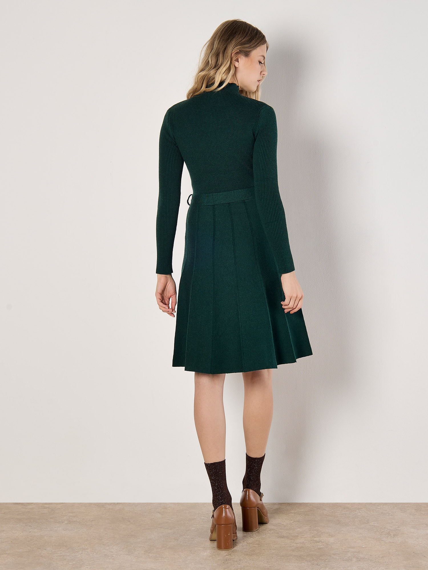 Apricot Strickkleid »Minikleid« 2 Stk. tlg. mit Faltenrock