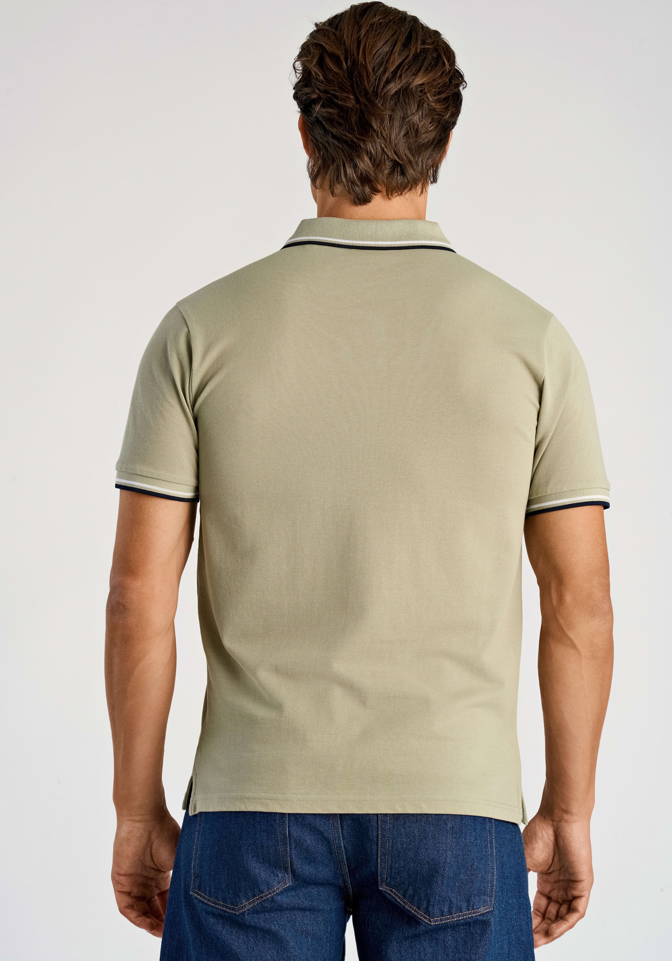 LINDBERGH Poloshirt mit Logo-Stickerei und abgesetzten Bündchen