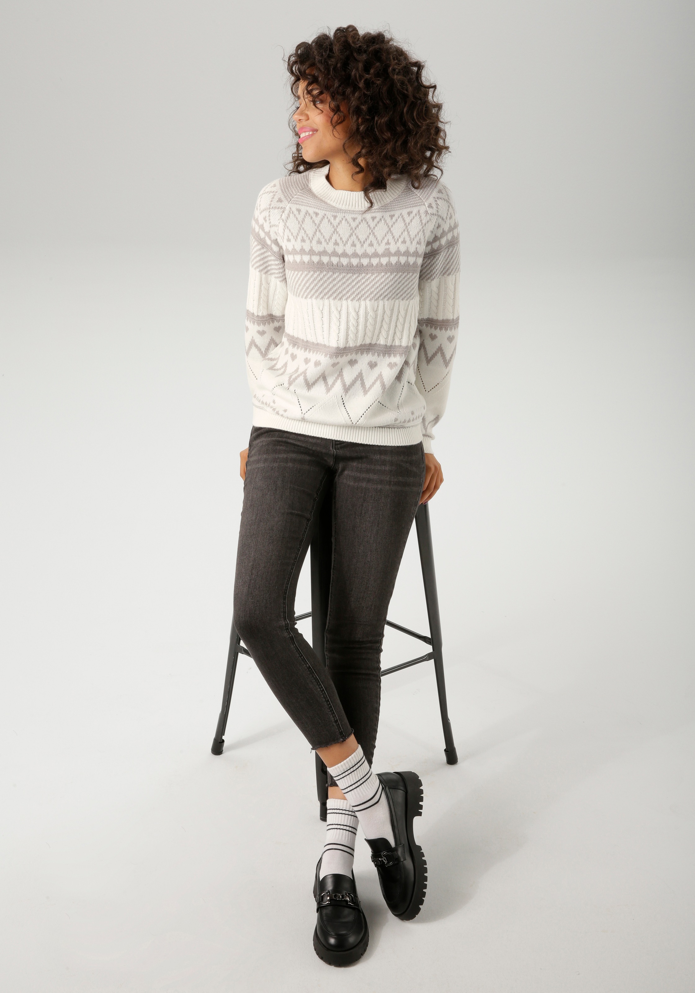 Aniston CASUAL Strickpullover im trendigen Muster-Mix