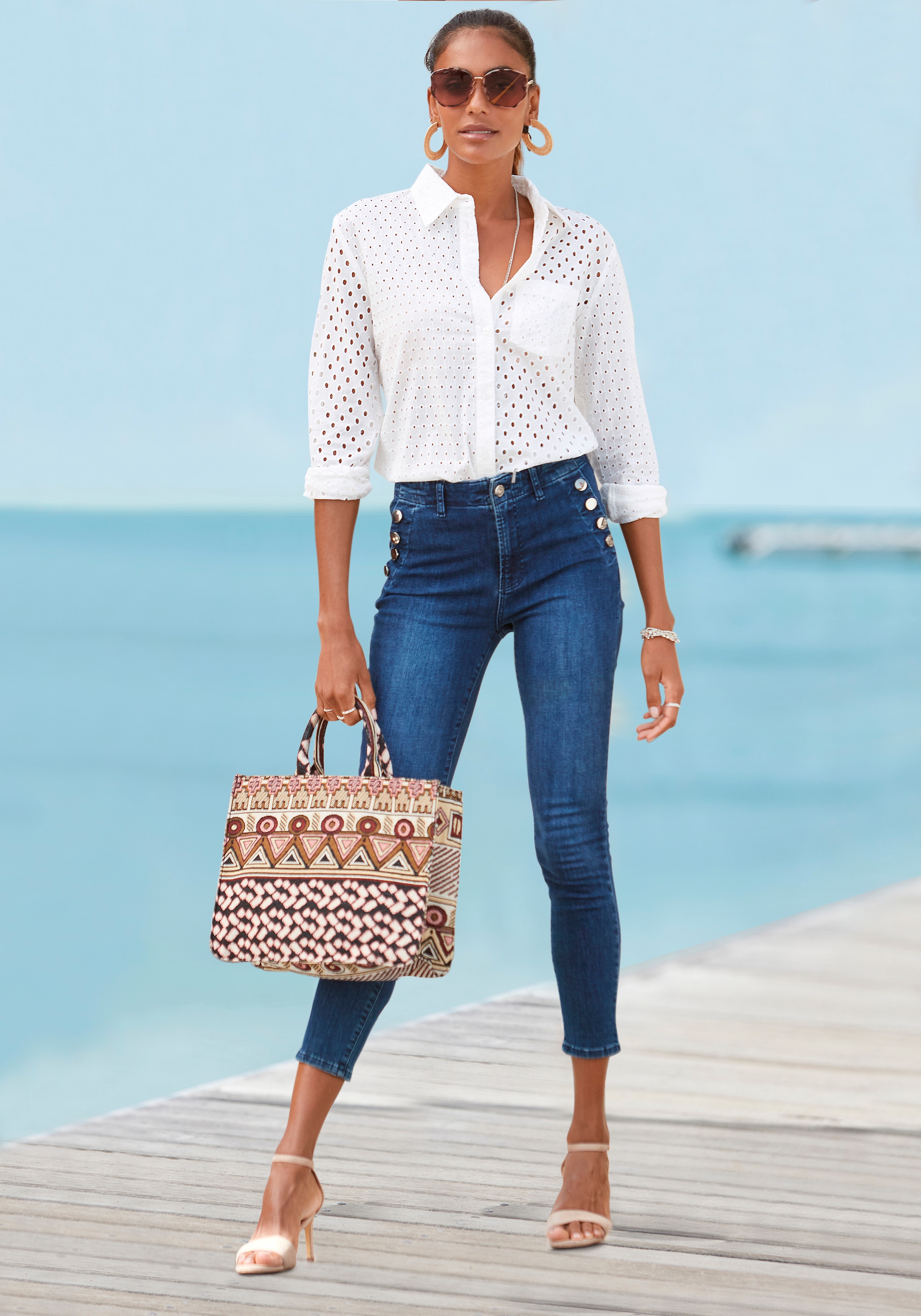 LASCANA Langarmbluse, mit Lochmuster und Blusenkragen, Damenbluse, casual-elegant