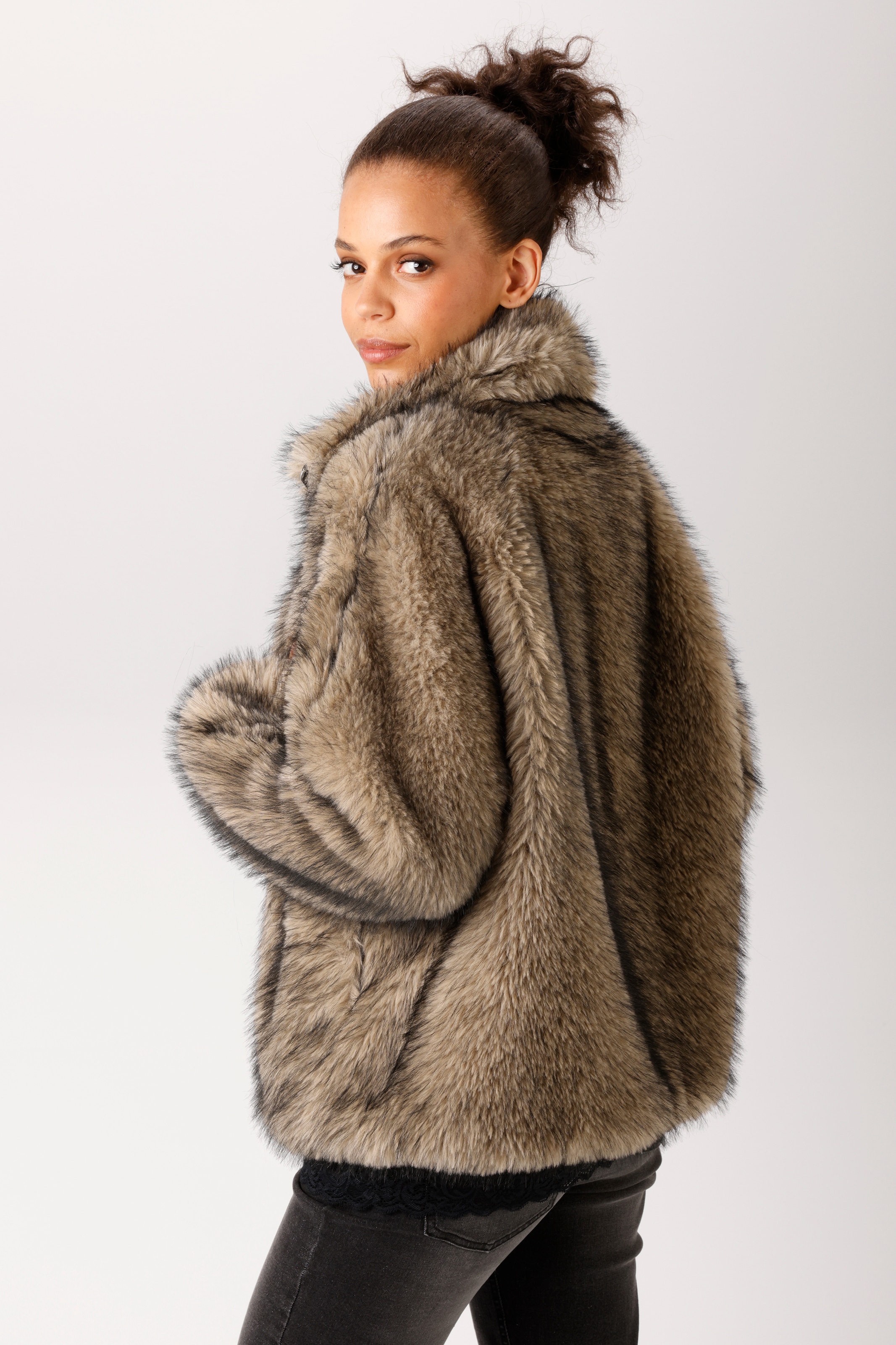 Aniston CASUAL Fellimitatjacke in effektvoller Optik - NEUE KOLLEKTION