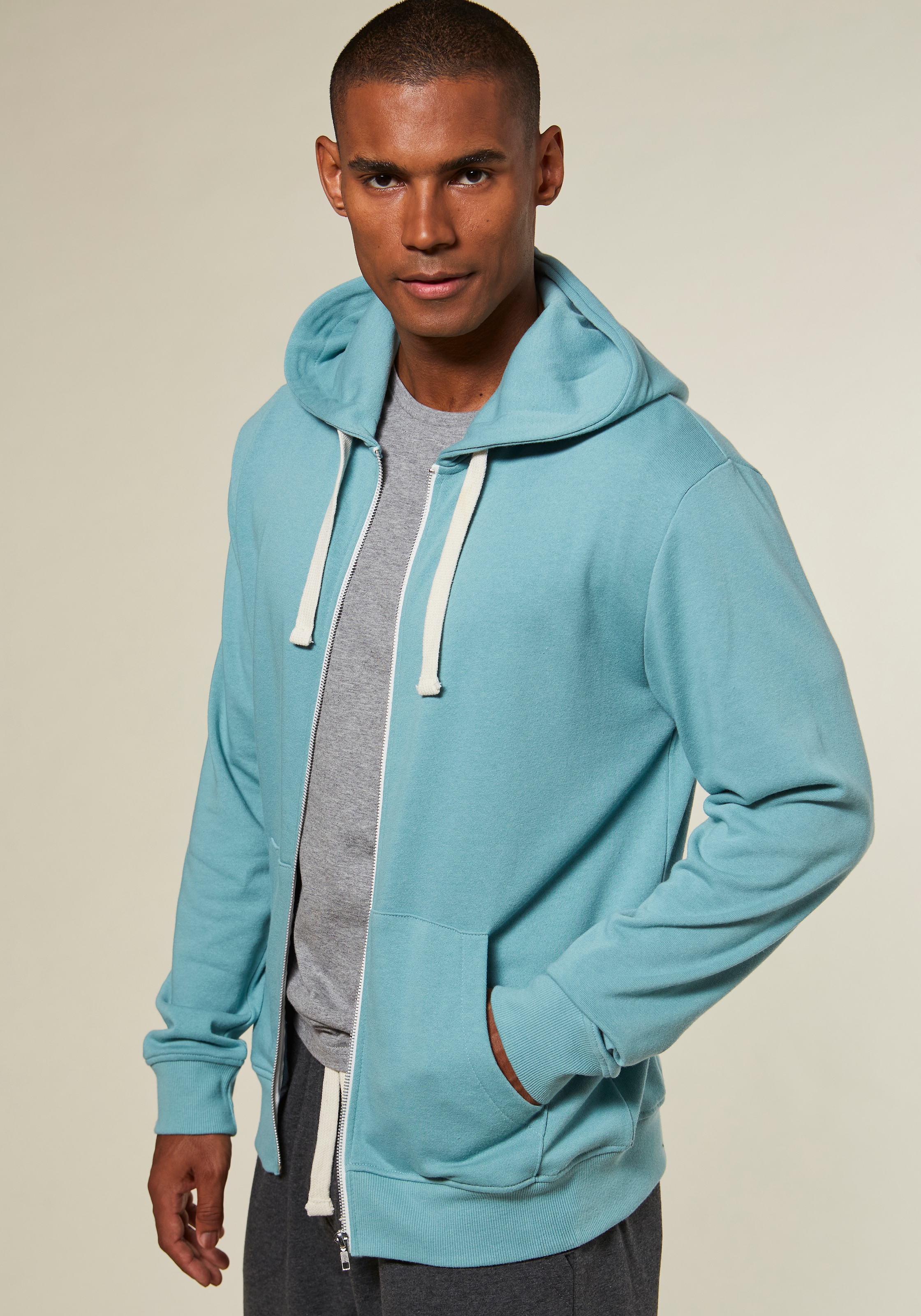 KangaROOS Kapuzensweatjacke, mit Kapuze, kontrast Zipper und kontrast Bänder