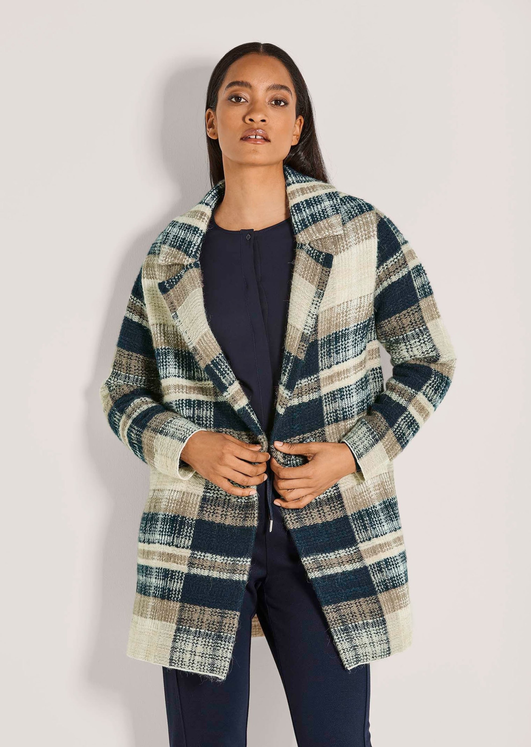 MADELEINE Strickjacke »Strickjacke Dünner Mantel aus italienischem Garn«