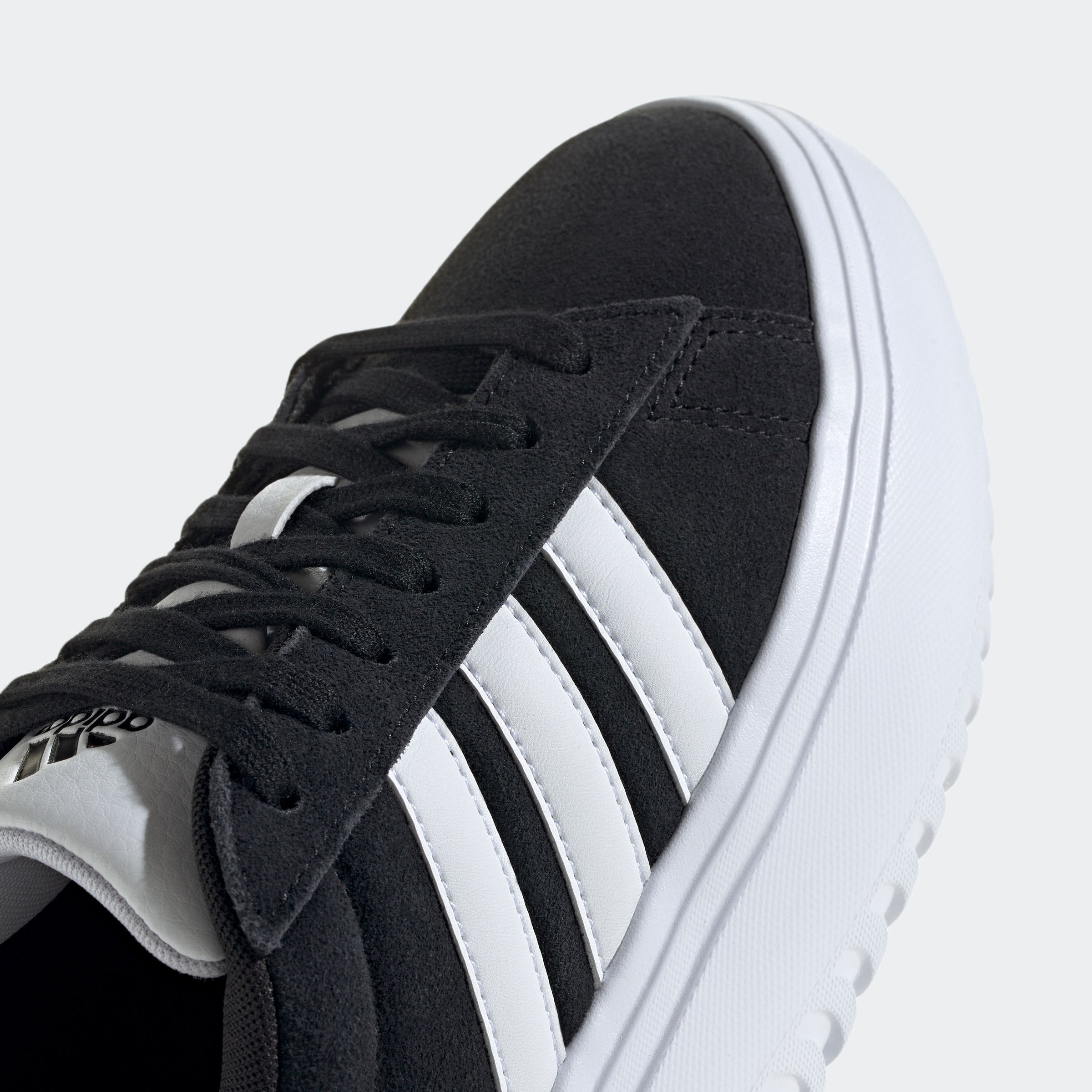 adidas Sportswear Sneaker »GRAND COURT PLATFORM«, Design auf den Spuren des adidas Superstar